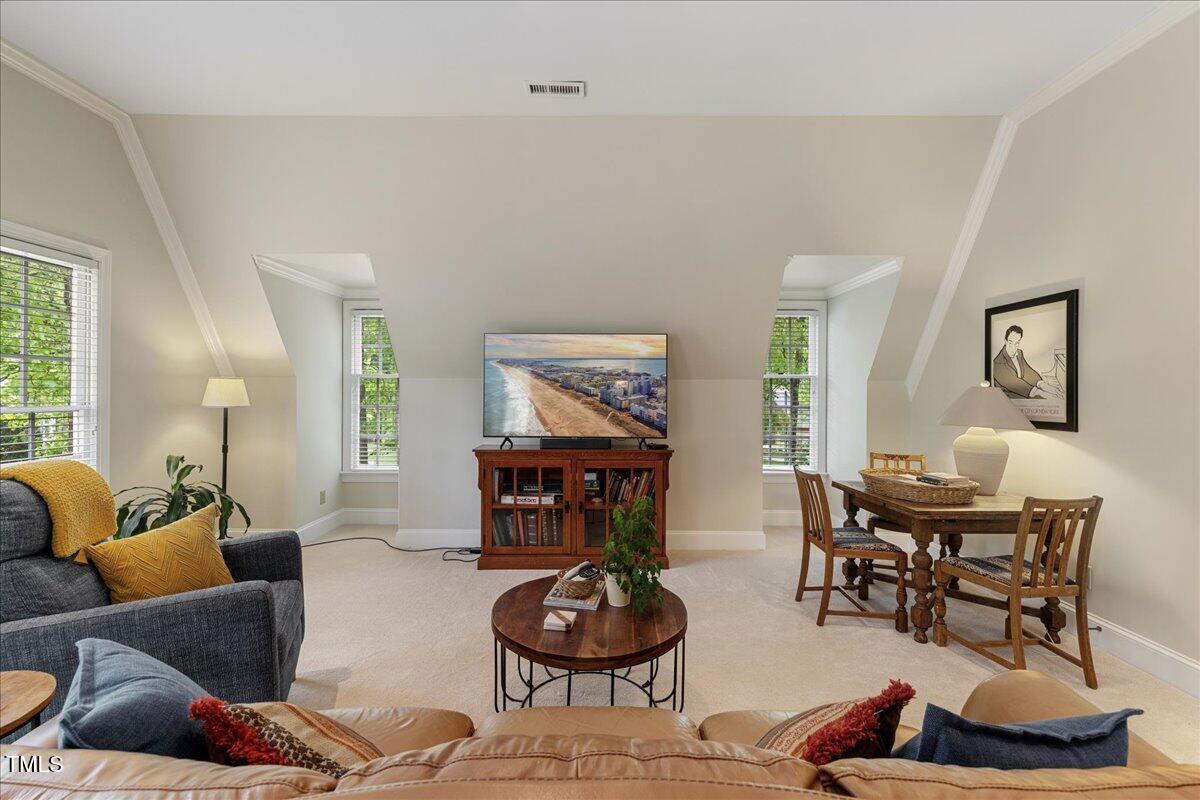 7709 Oakmont Place