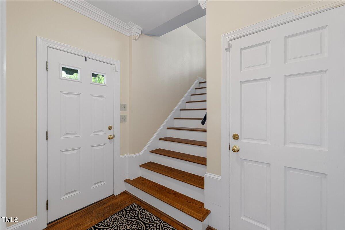 7709 Oakmont Place