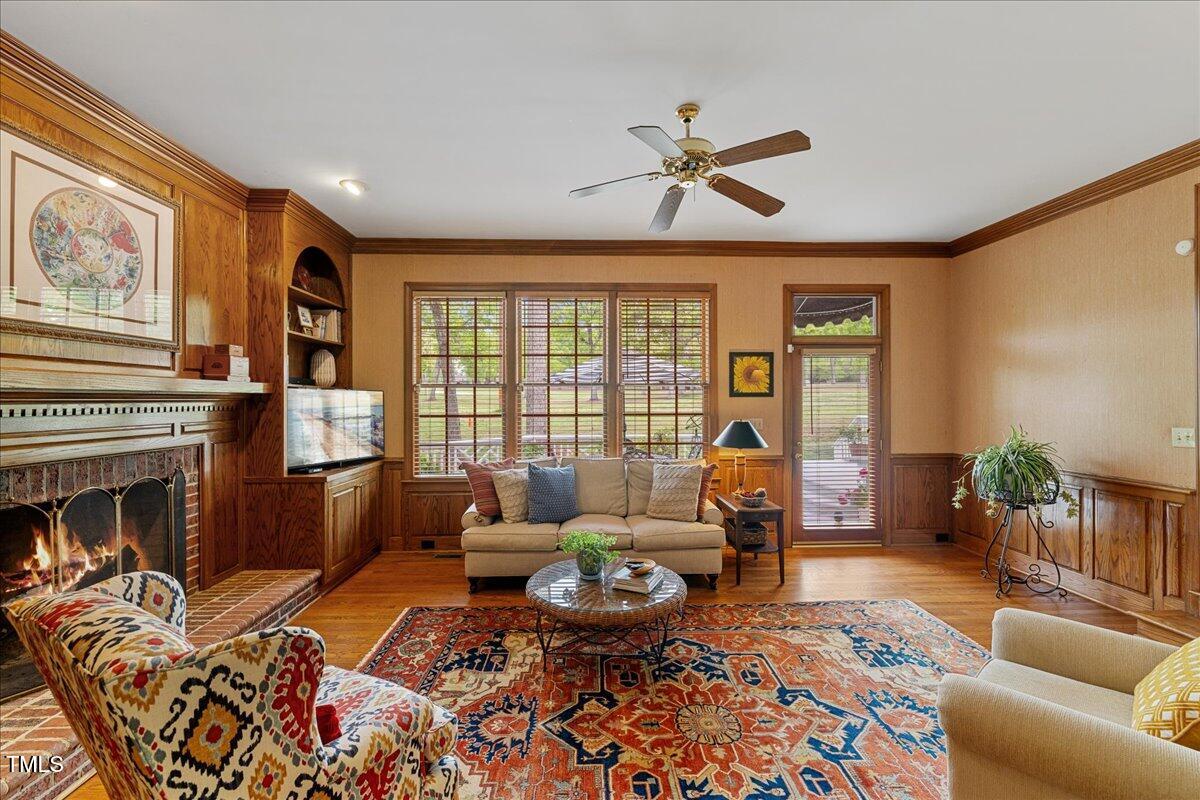 7709 Oakmont Place