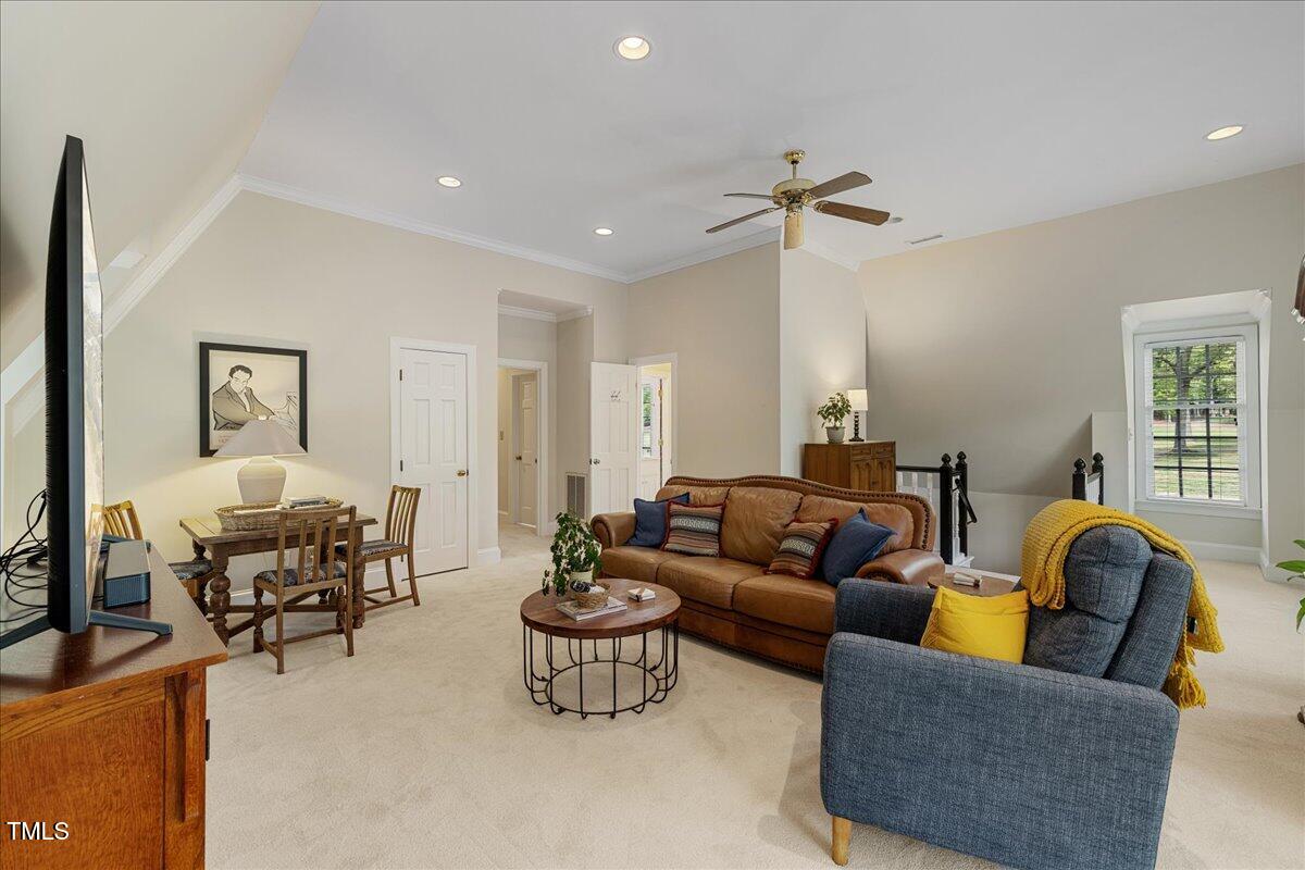 7709 Oakmont Place