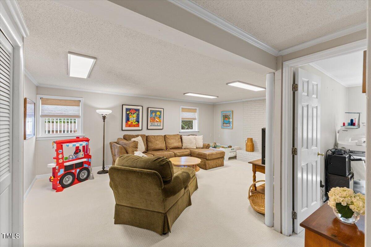 3425 Brentwood Road