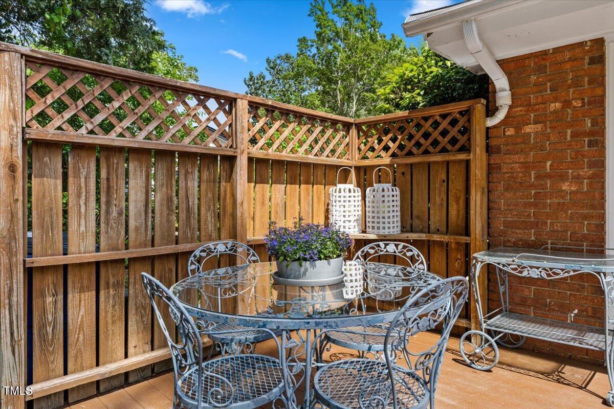3425 Brentwood Road