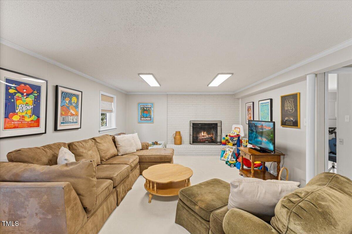 3425 Brentwood Road