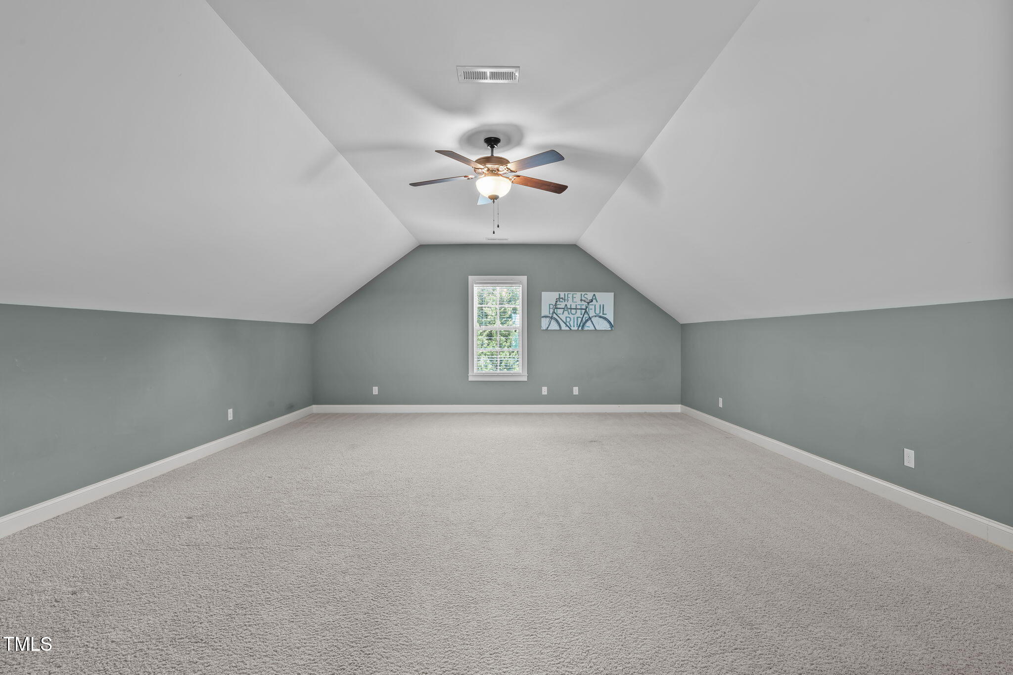 2712 Peachleaf Street
