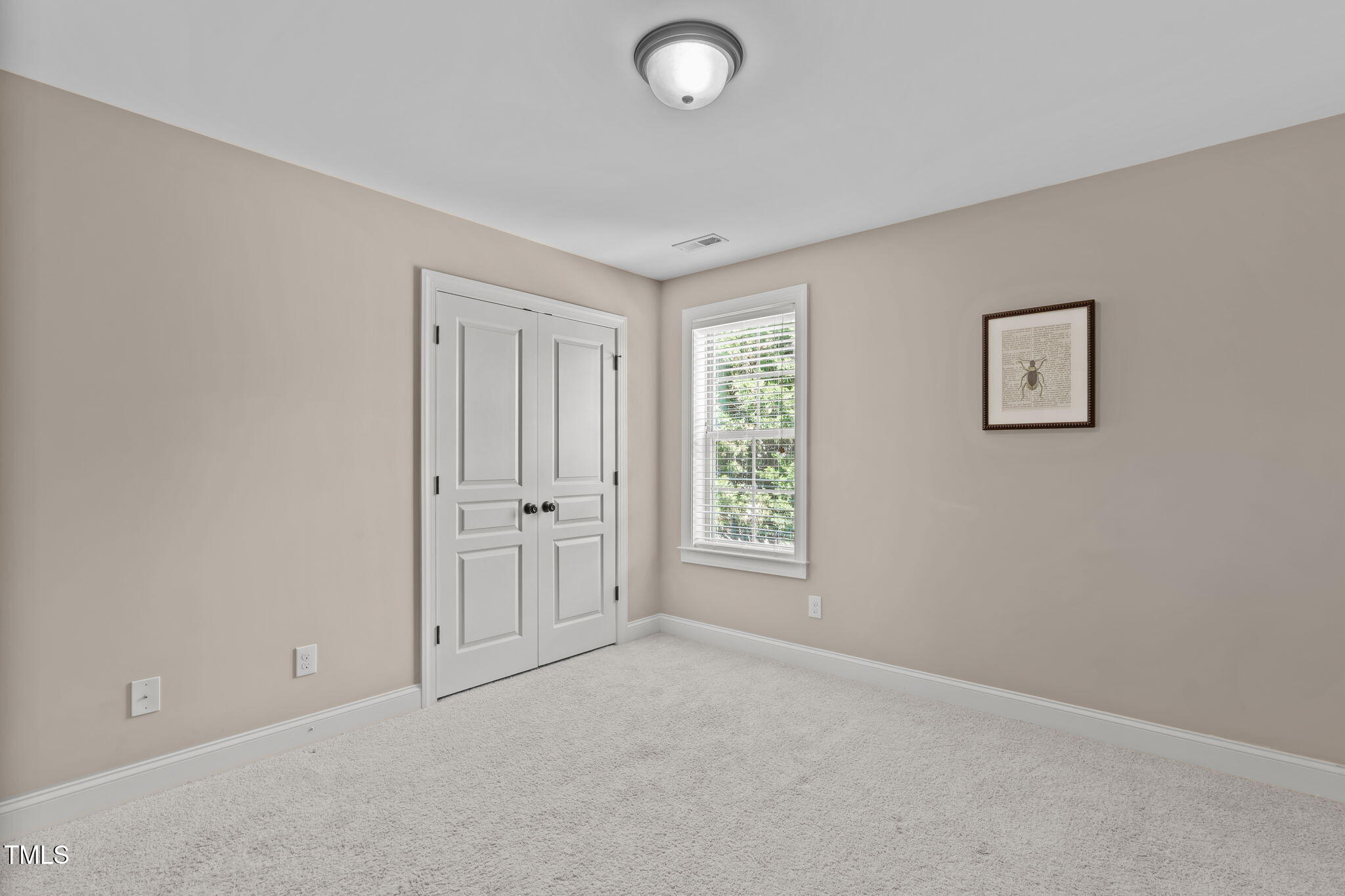 2712 Peachleaf Street