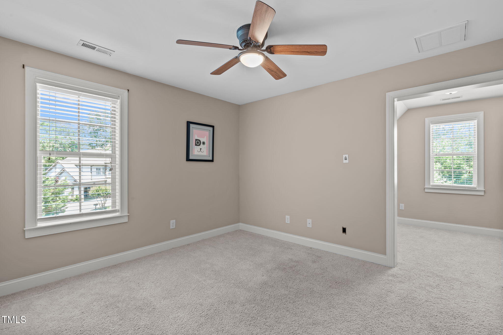 2712 Peachleaf Street