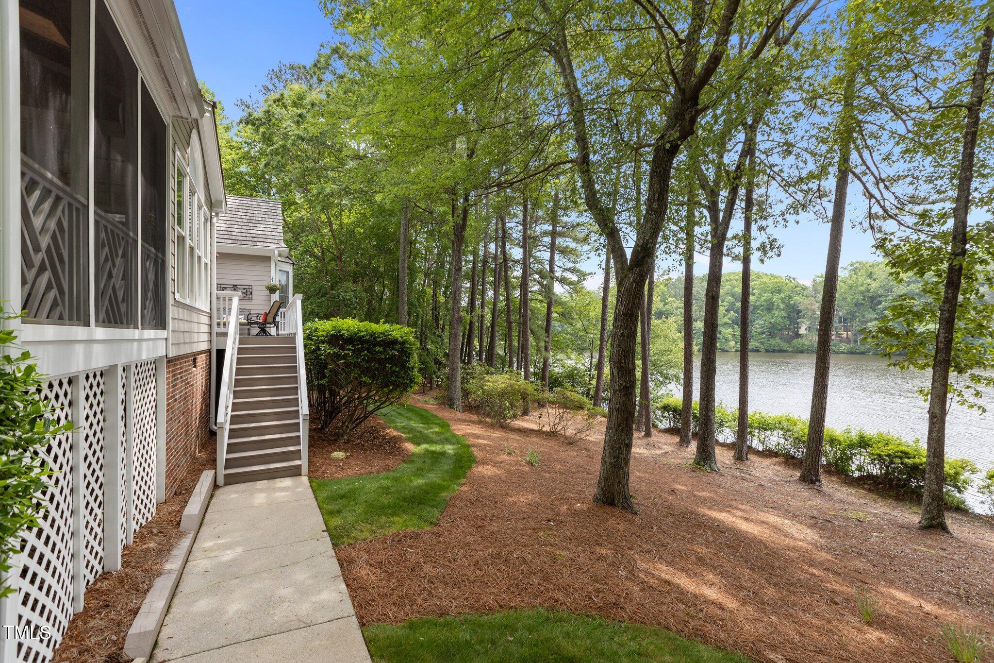 1009 Bearglades Lane