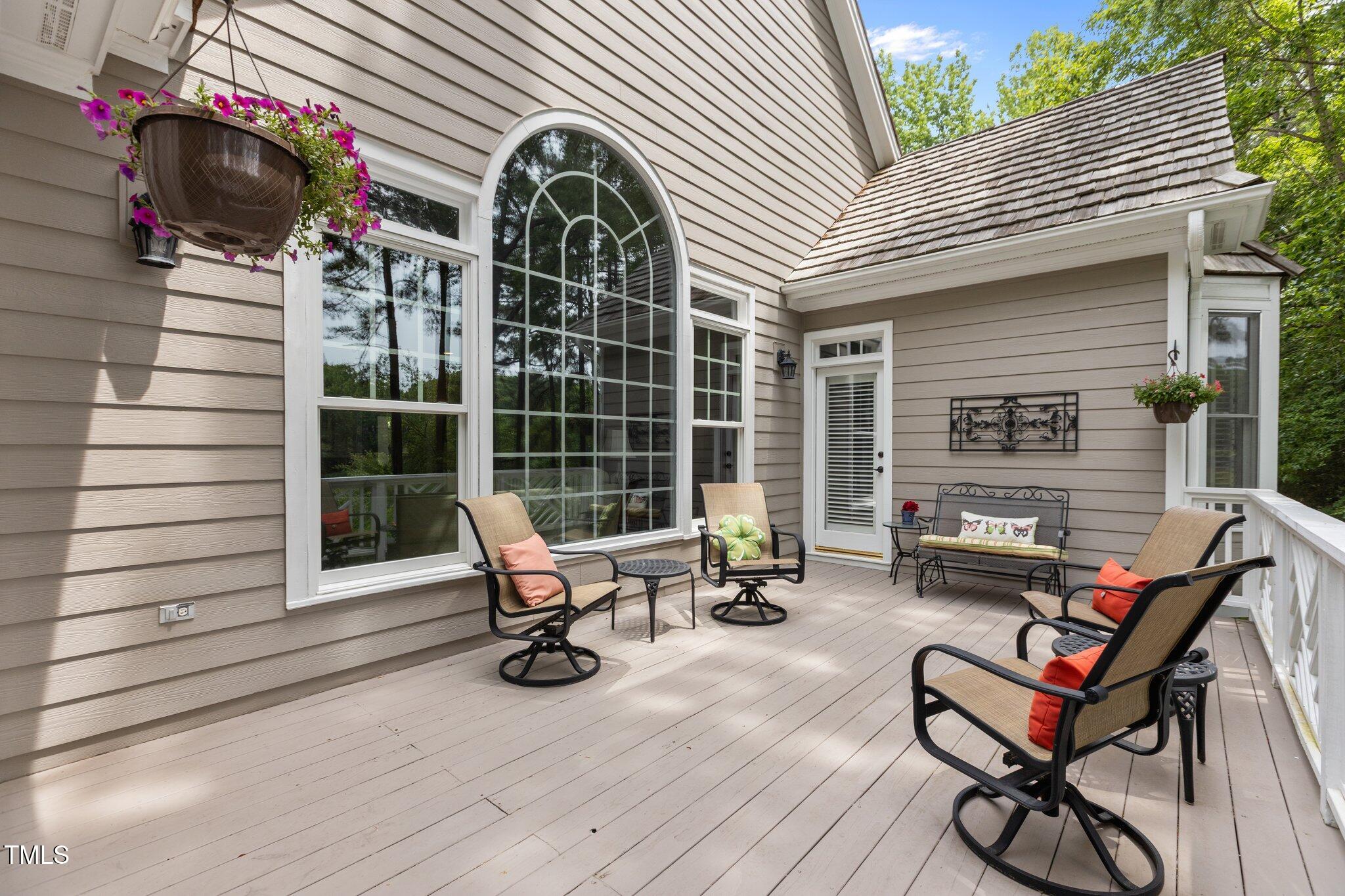 1009 Bearglades Lane