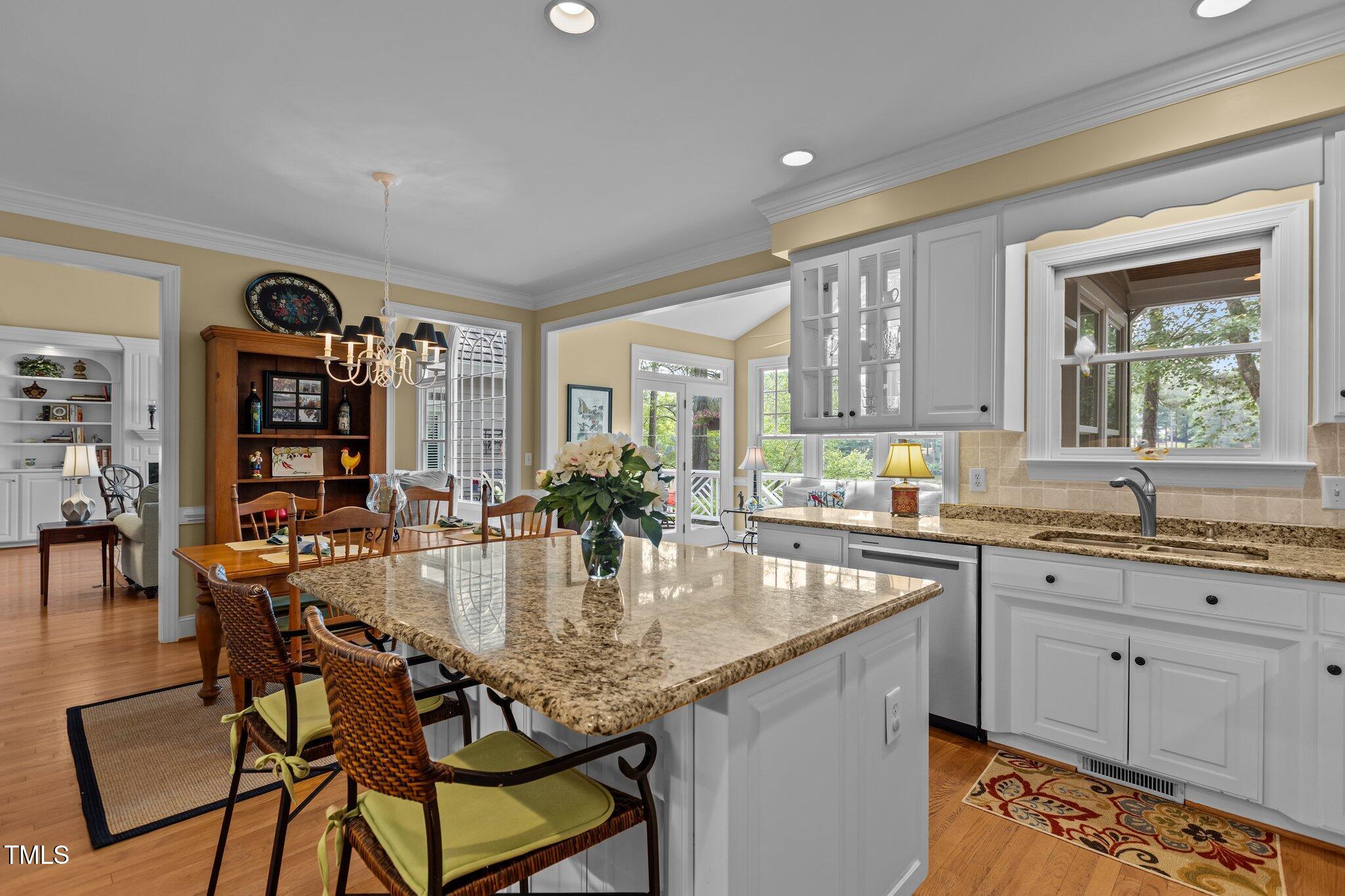 1009 Bearglades Lane