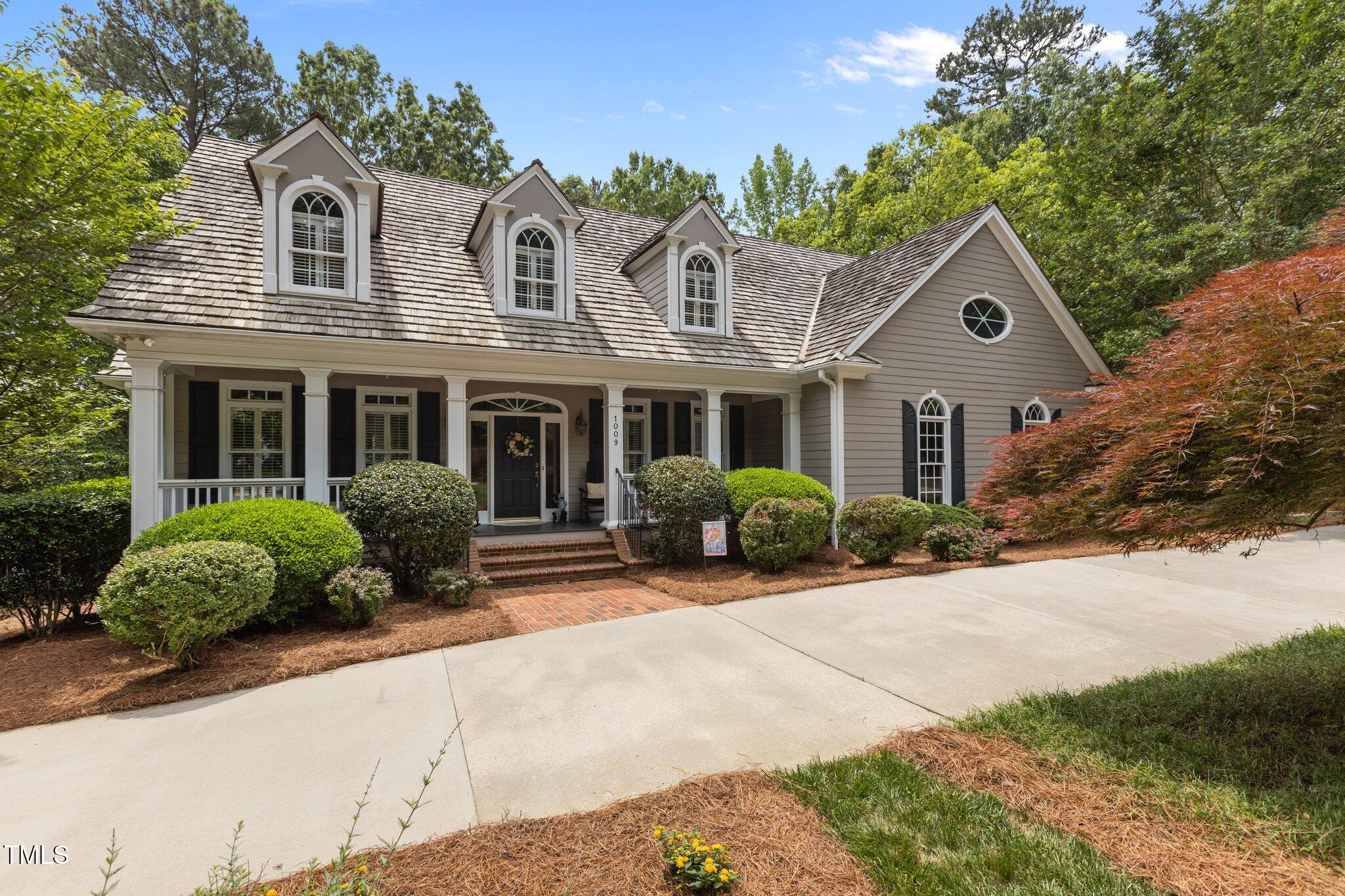 1009 Bearglades Lane