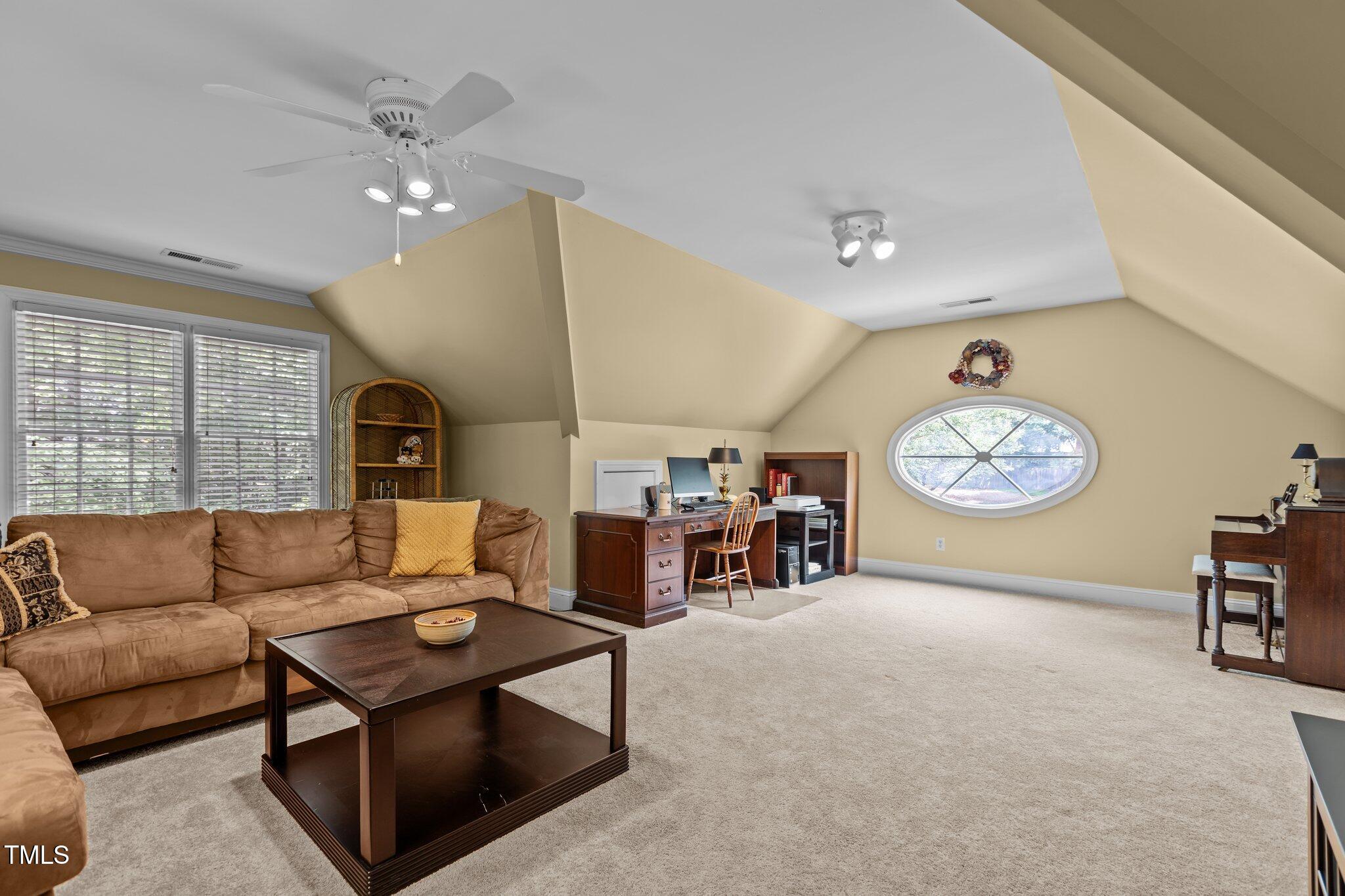 1009 Bearglades Lane