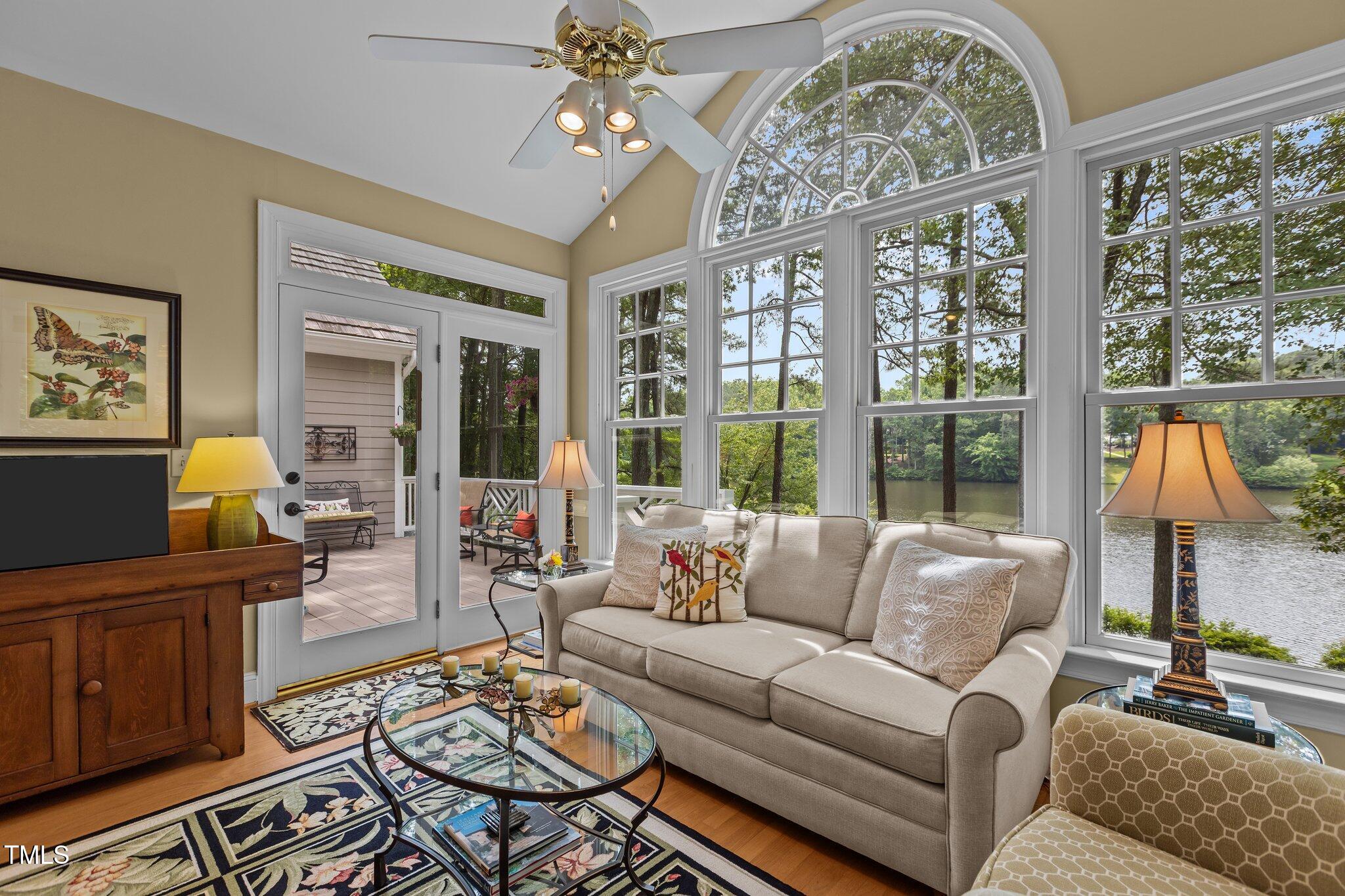 1009 Bearglades Lane