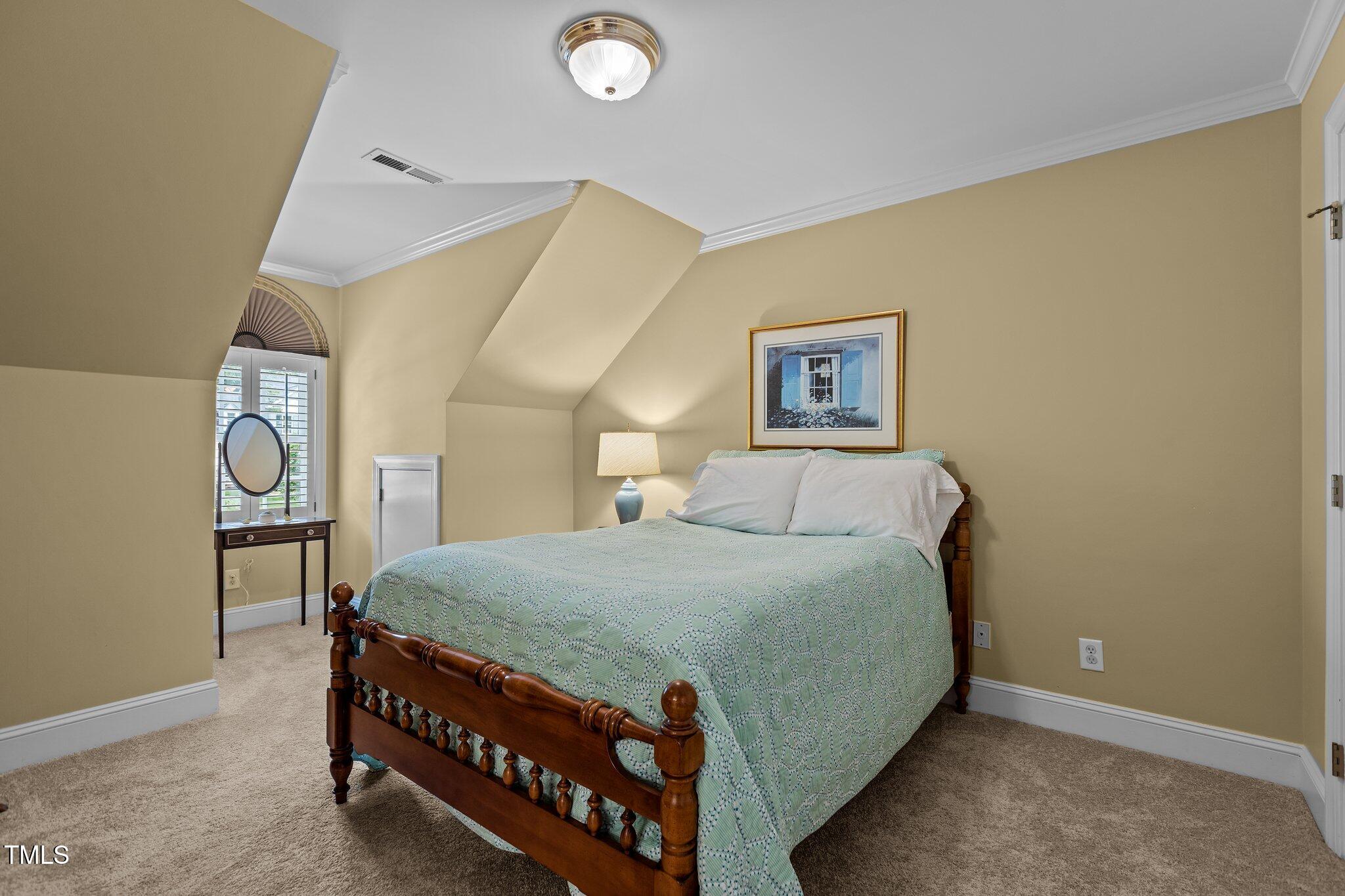 1009 Bearglades Lane