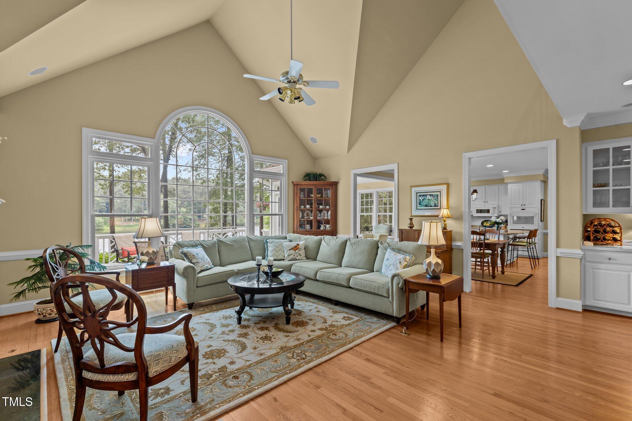 1009 Bearglades Lane