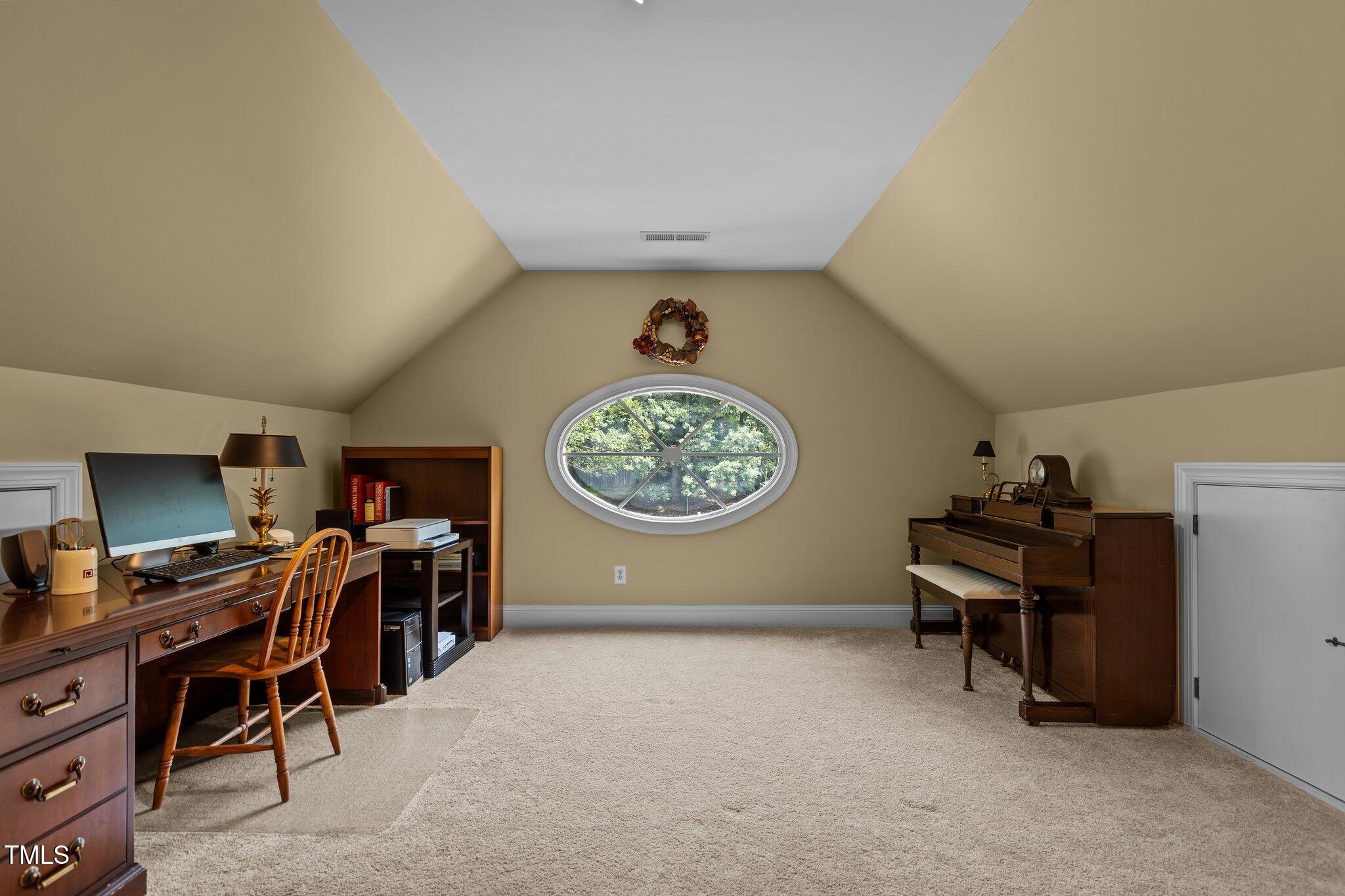 1009 Bearglades Lane