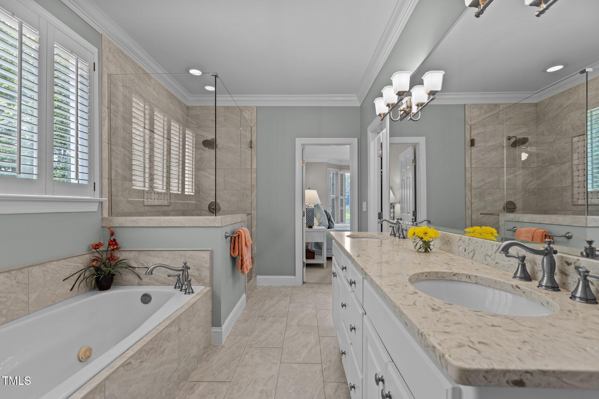 1009 Bearglades Lane