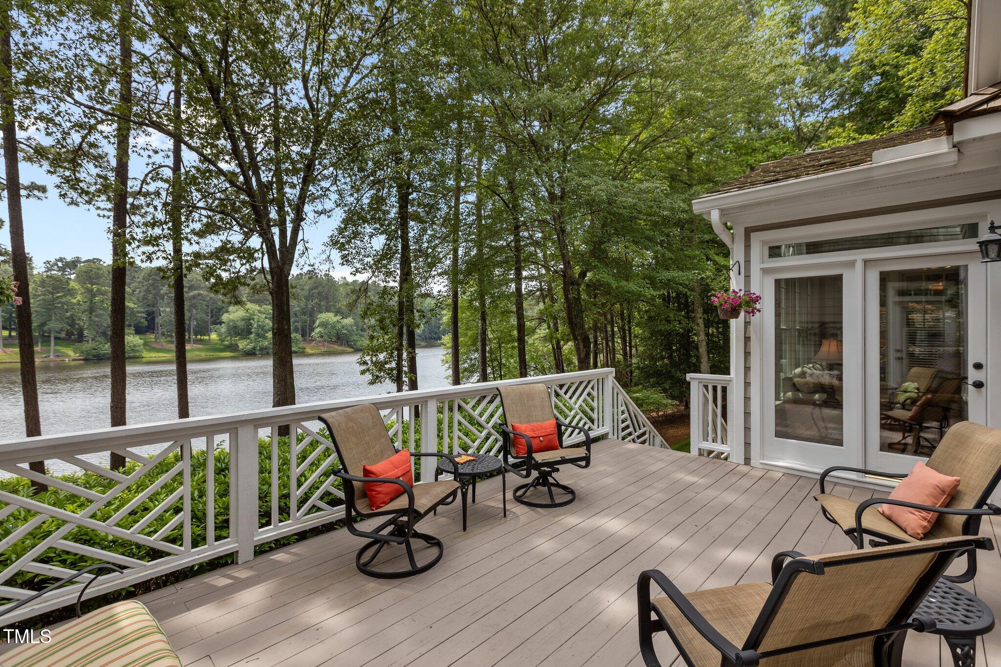 1009 Bearglades Lane