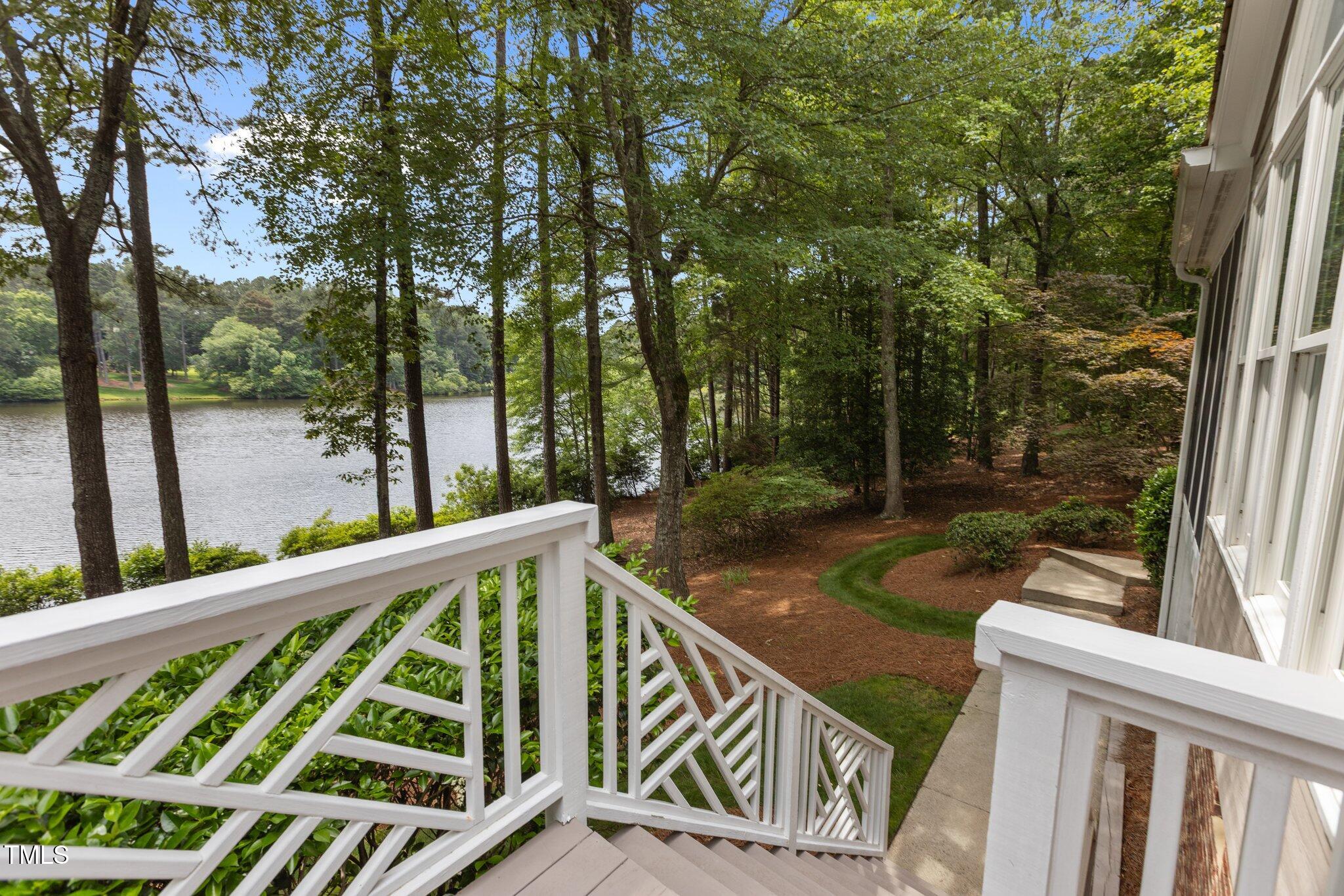 1009 Bearglades Lane