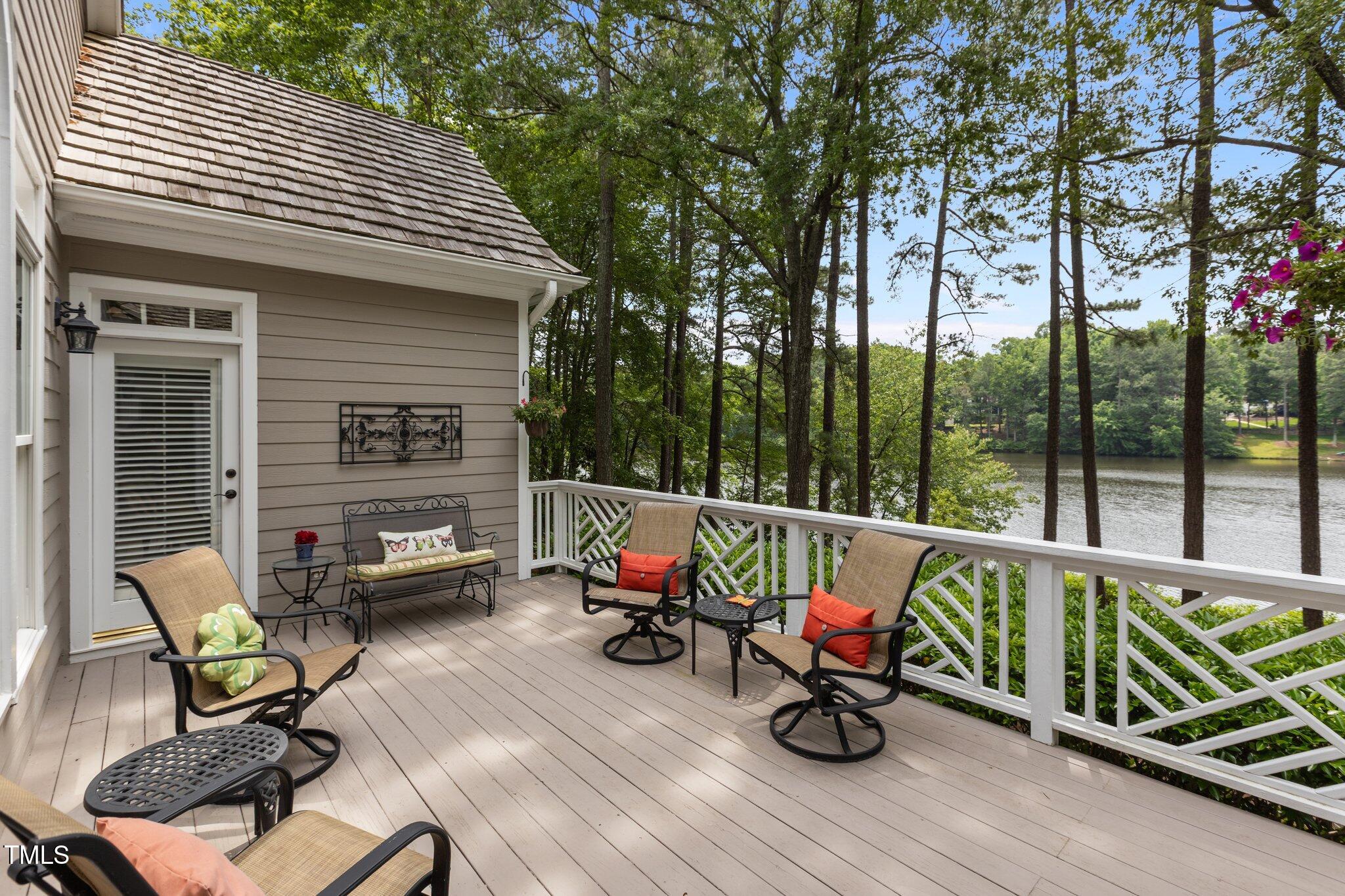 1009 Bearglades Lane