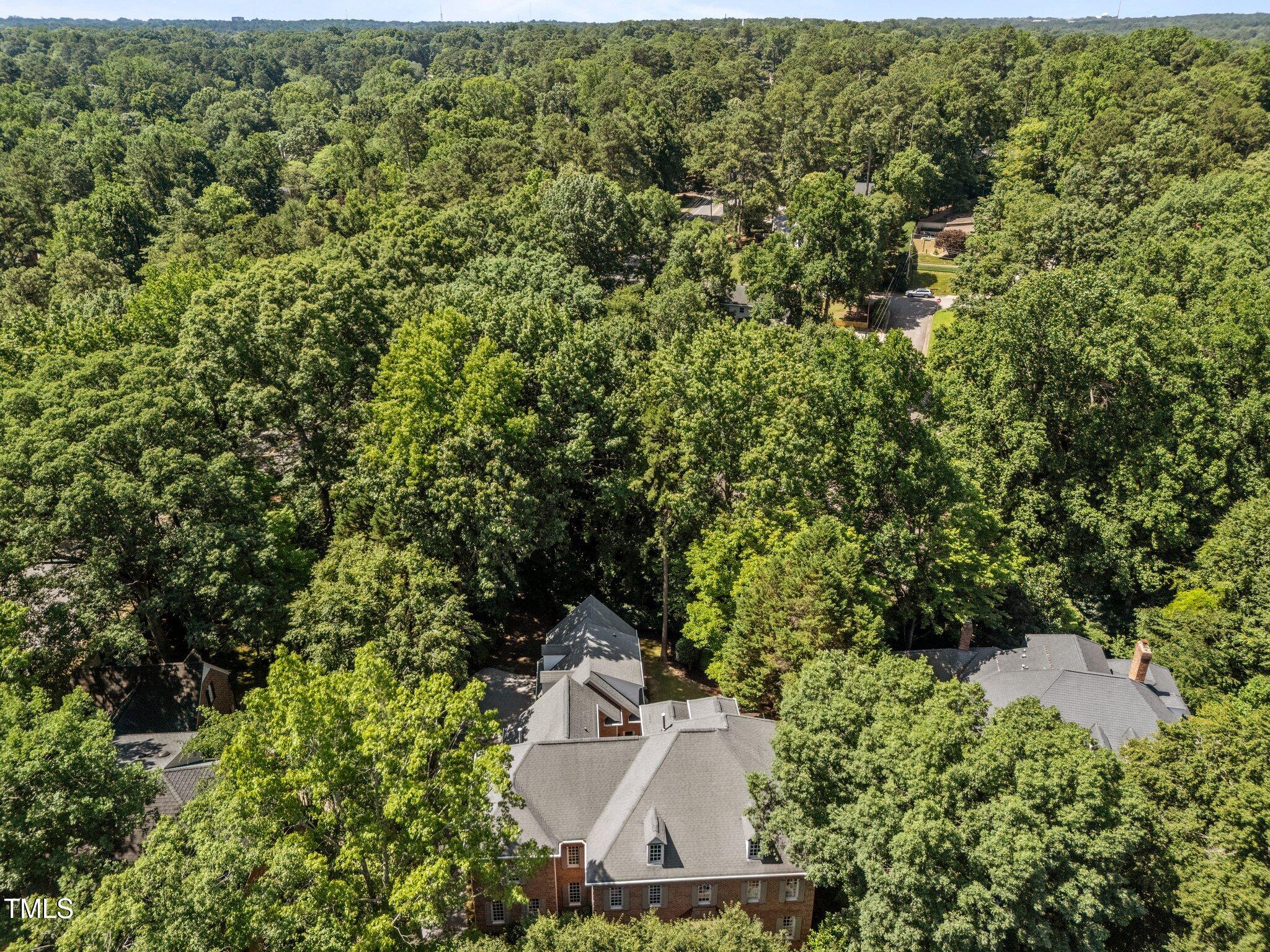 1105 Tazwell Place