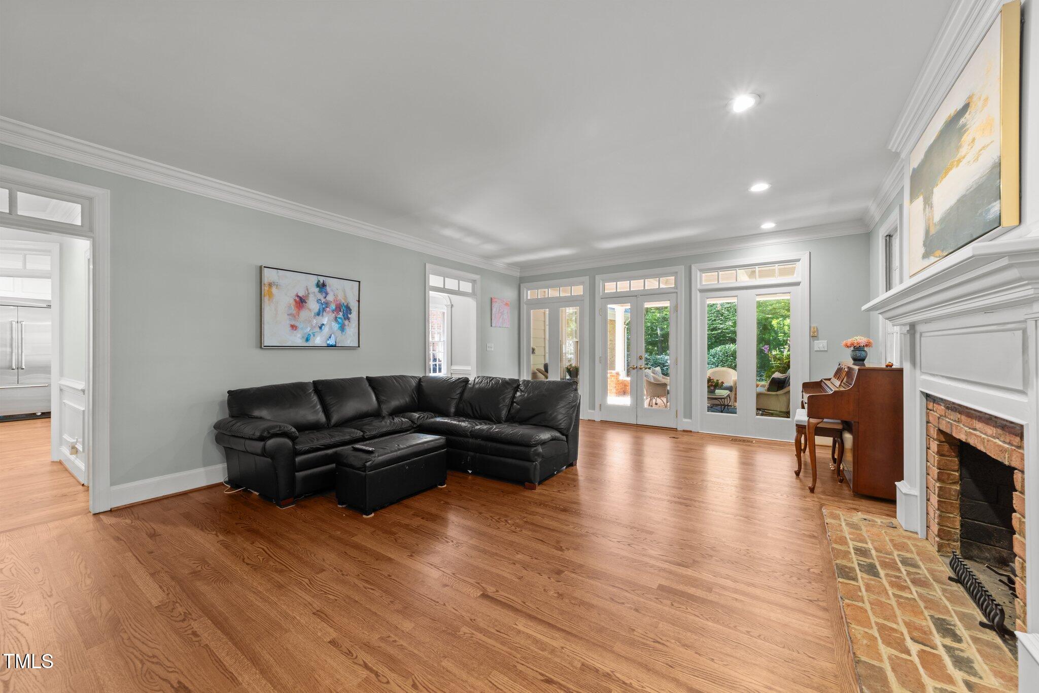 1105 Tazwell Place