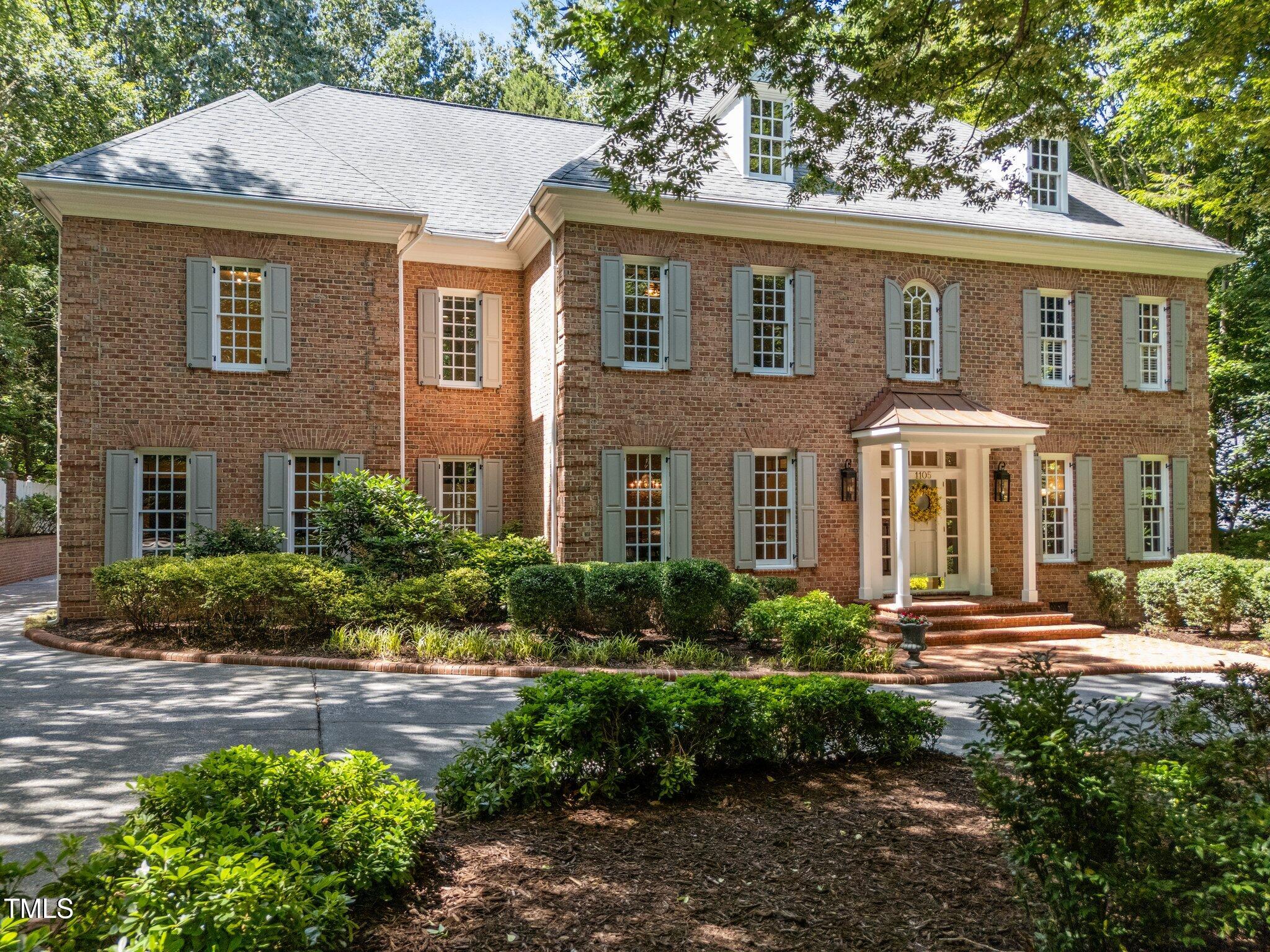 1105 Tazwell Place