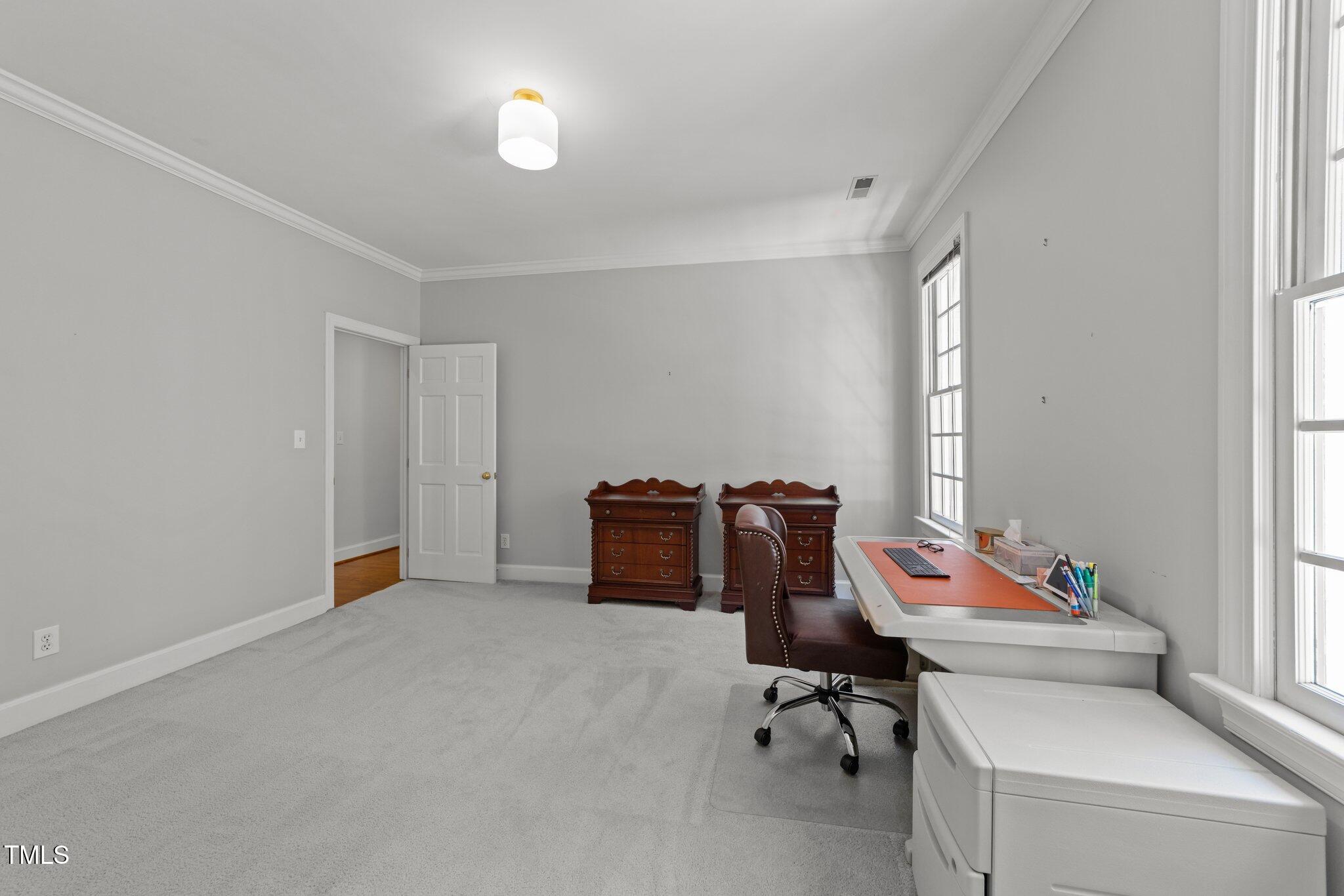 1105 Tazwell Place