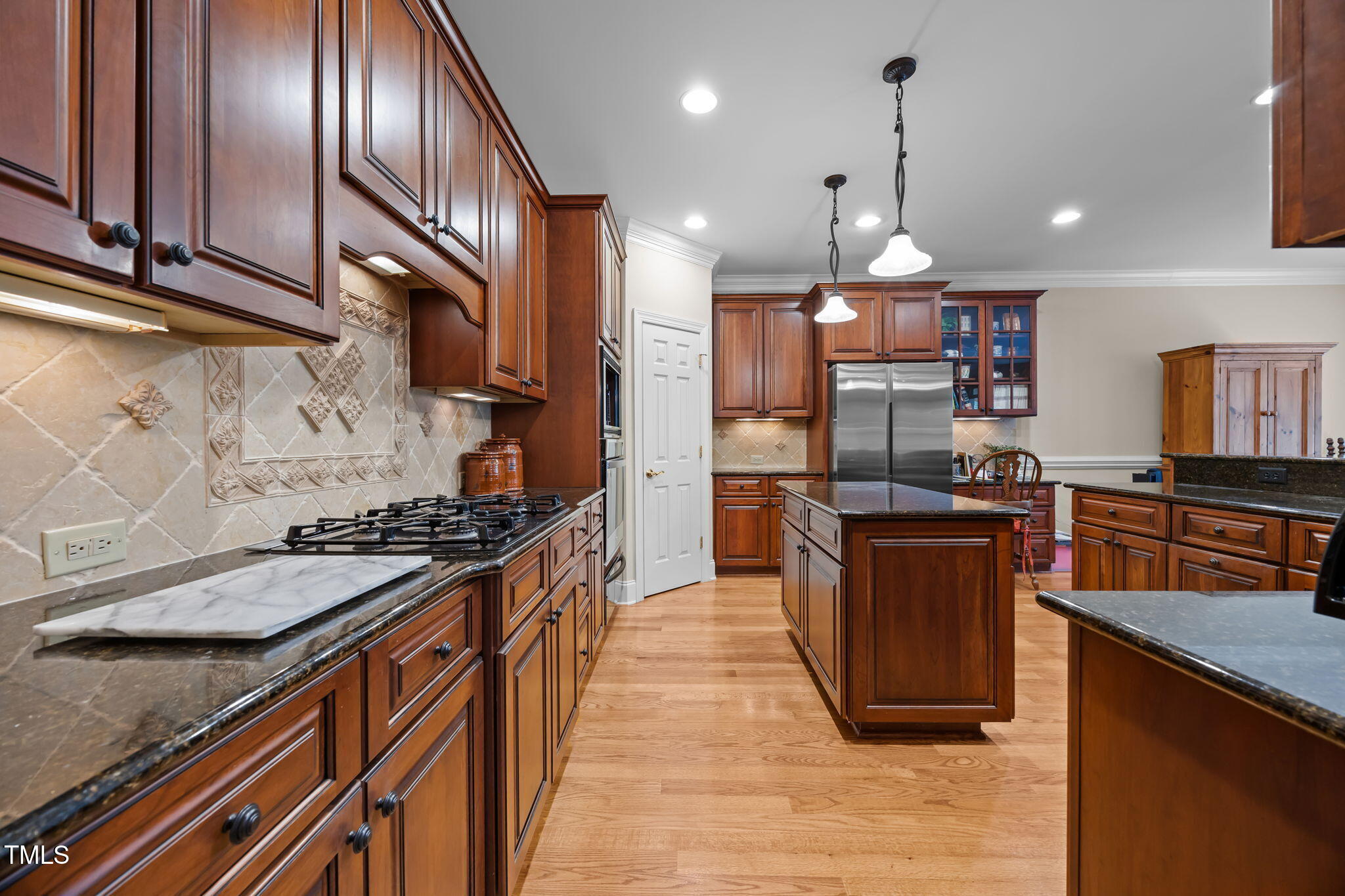 8825 Leeshire Lane