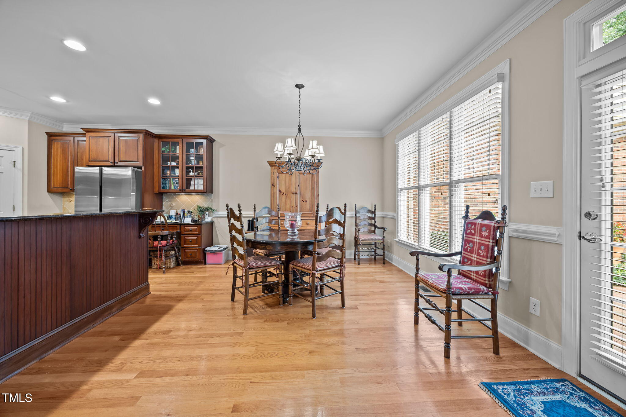 8825 Leeshire Lane