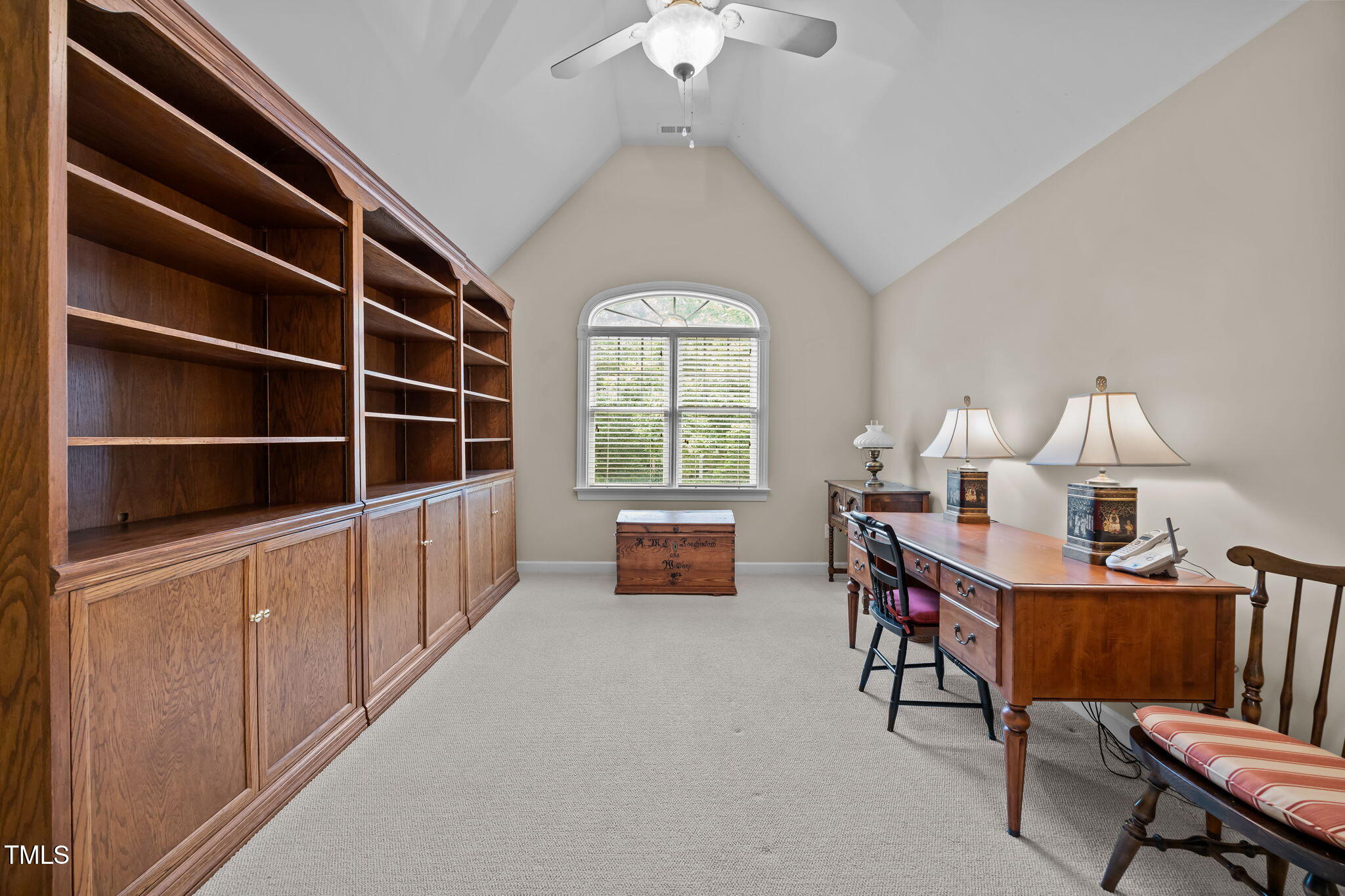 8825 Leeshire Lane