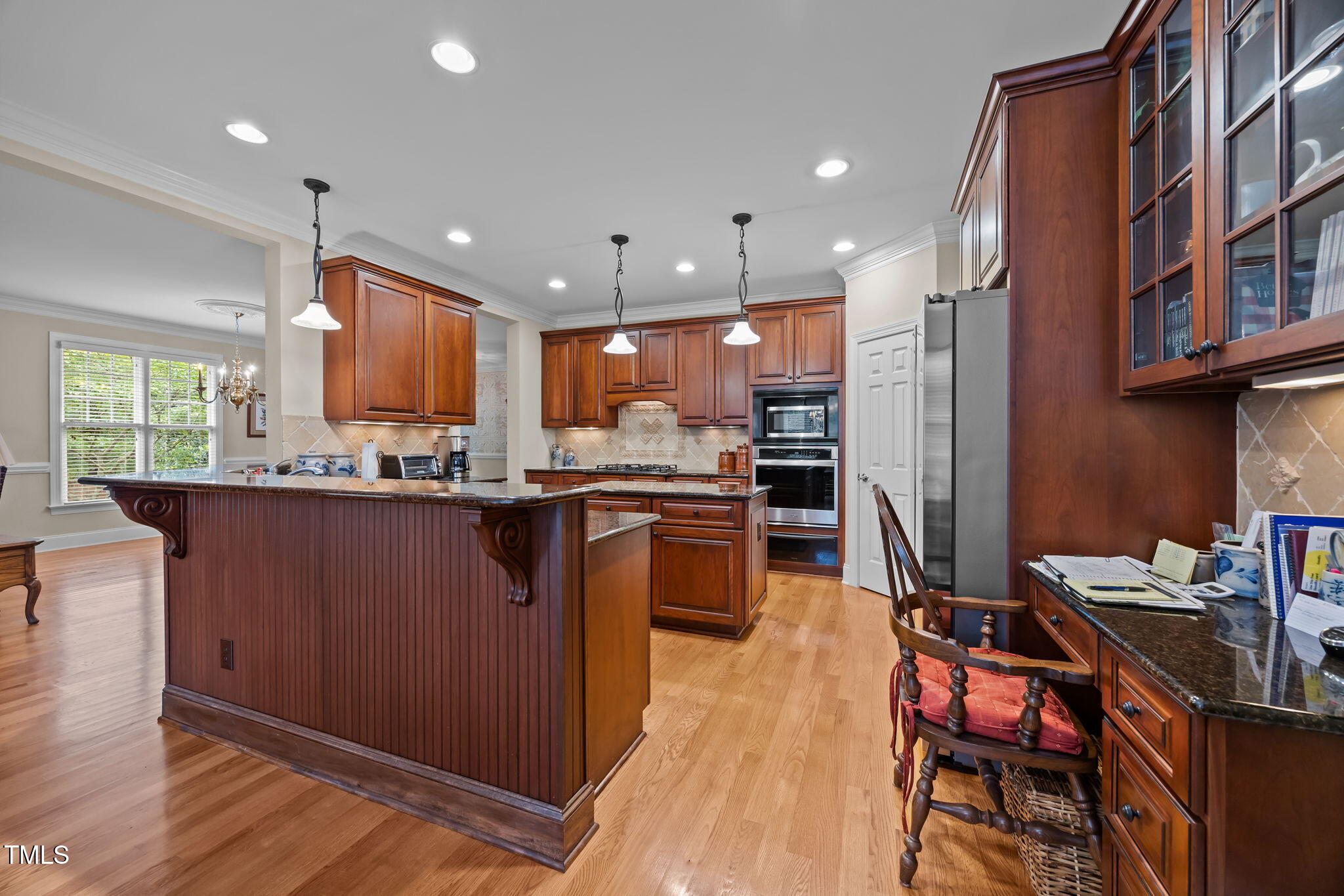 8825 Leeshire Lane