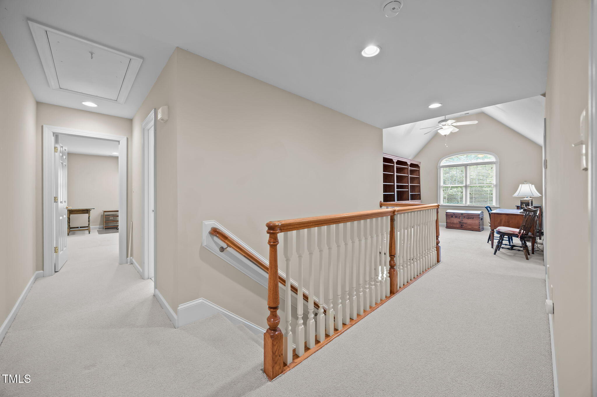 8825 Leeshire Lane