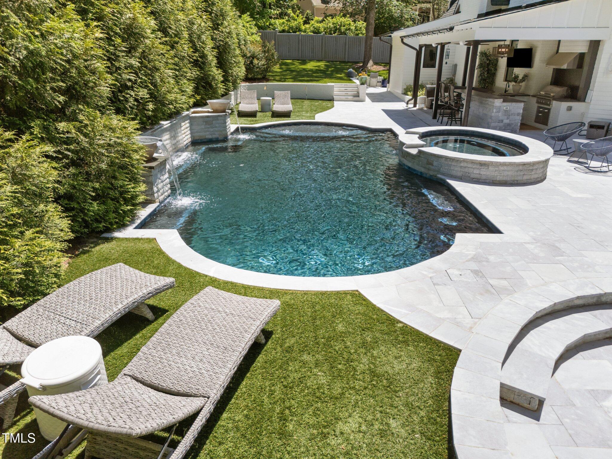 1208 Hunting Ridge Road