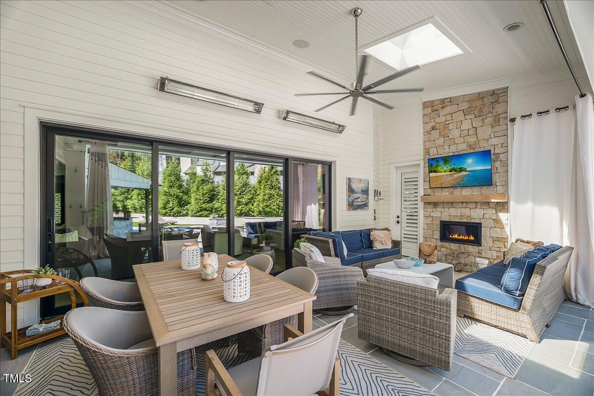 1208 Hunting Ridge Road