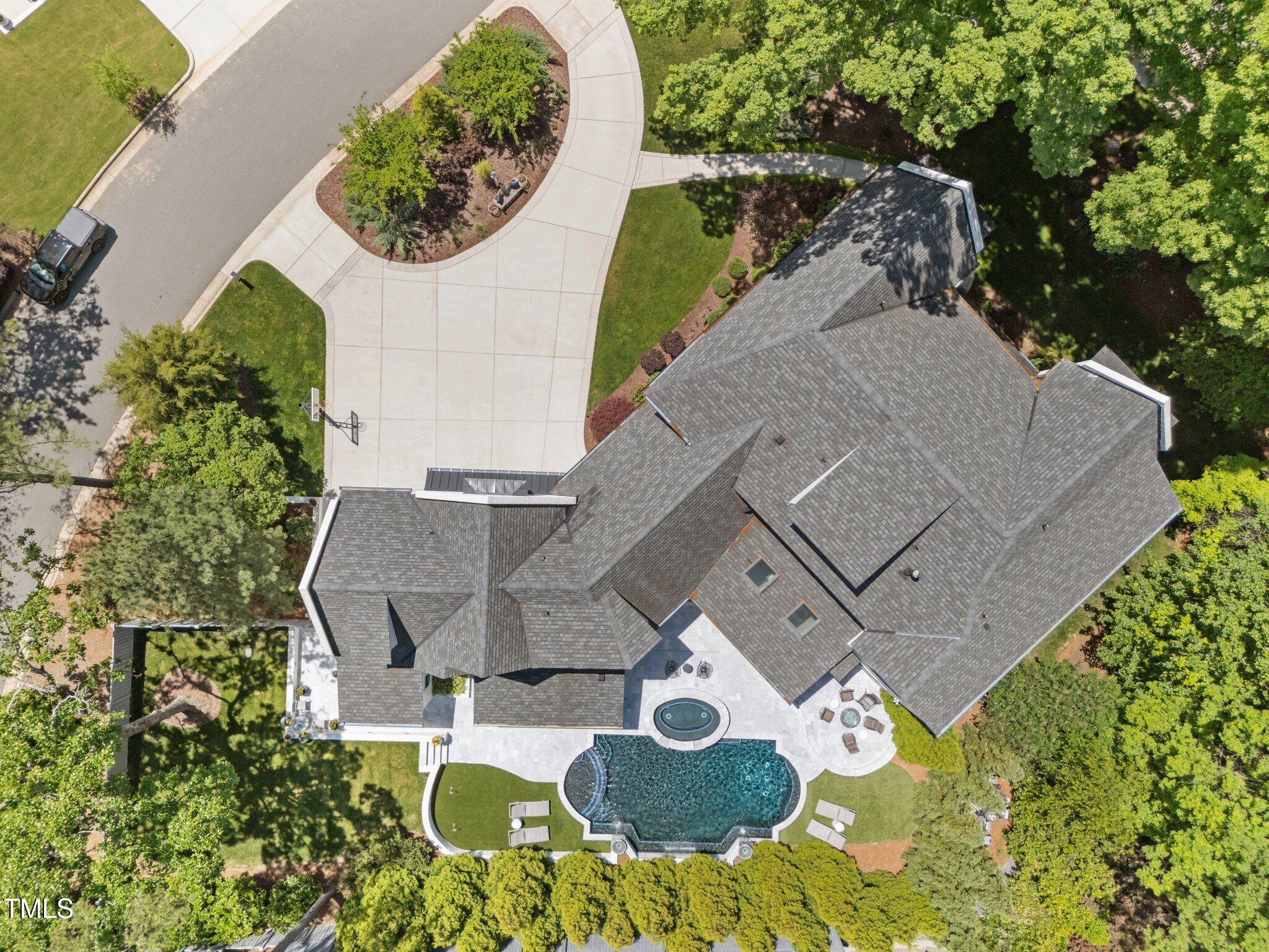 1208 Hunting Ridge Road