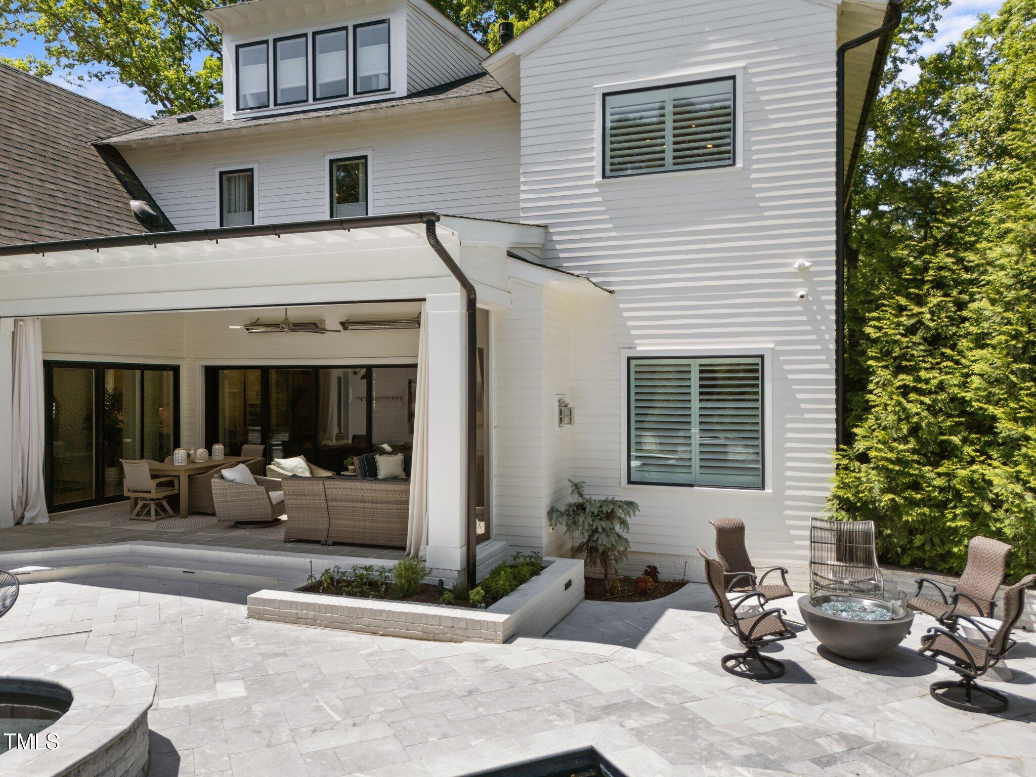1208 Hunting Ridge Road