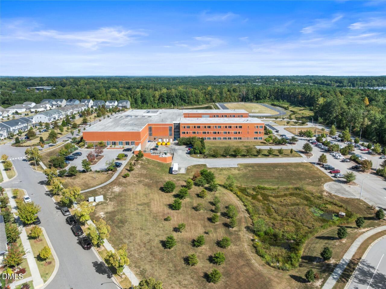 5523 Wallace Martin Way