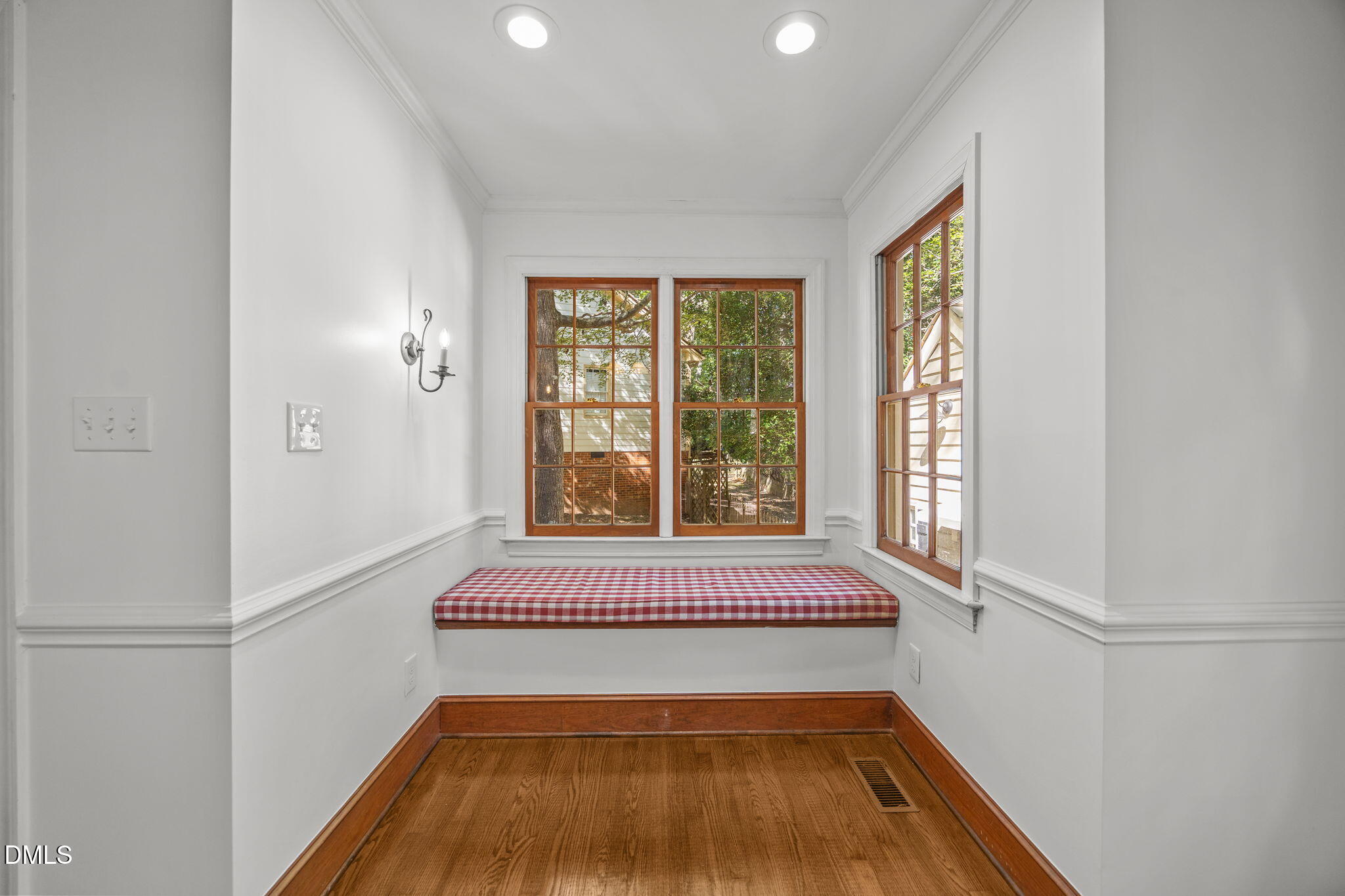 2204 Middlefield Court, Raleigh