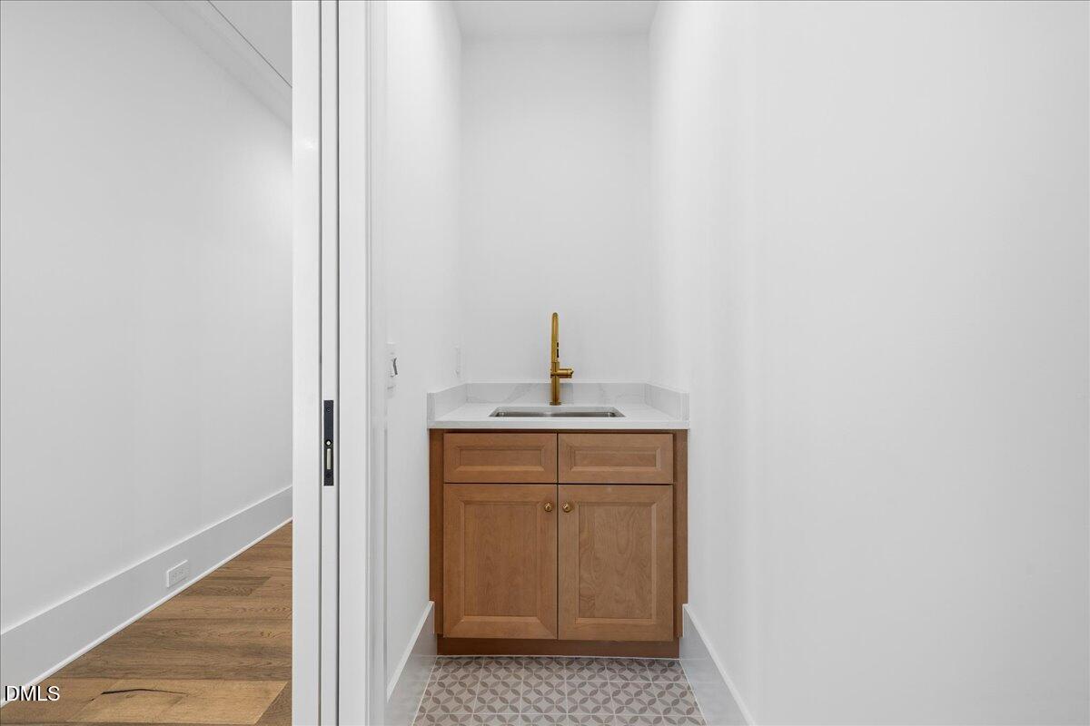 7309 Grist Mill Road