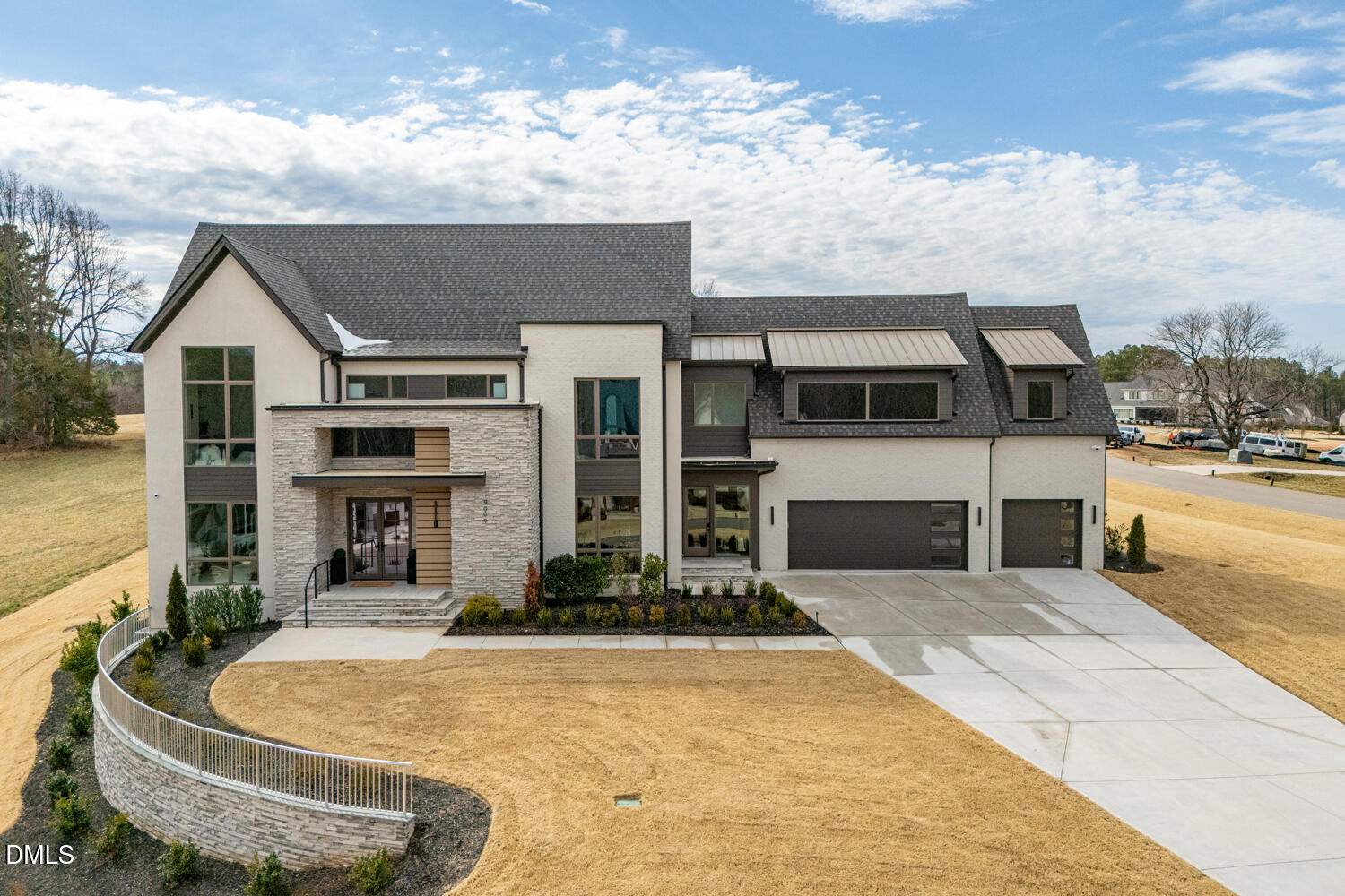 9009 Meadow Pointe Court