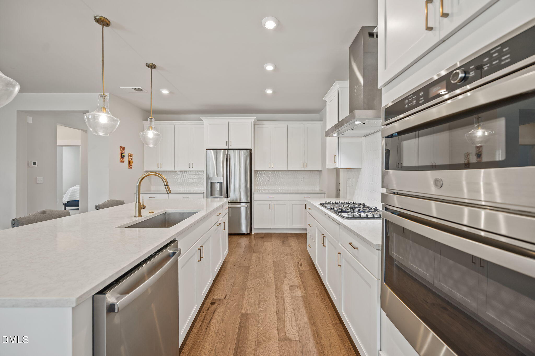 521 Roycroft Drive