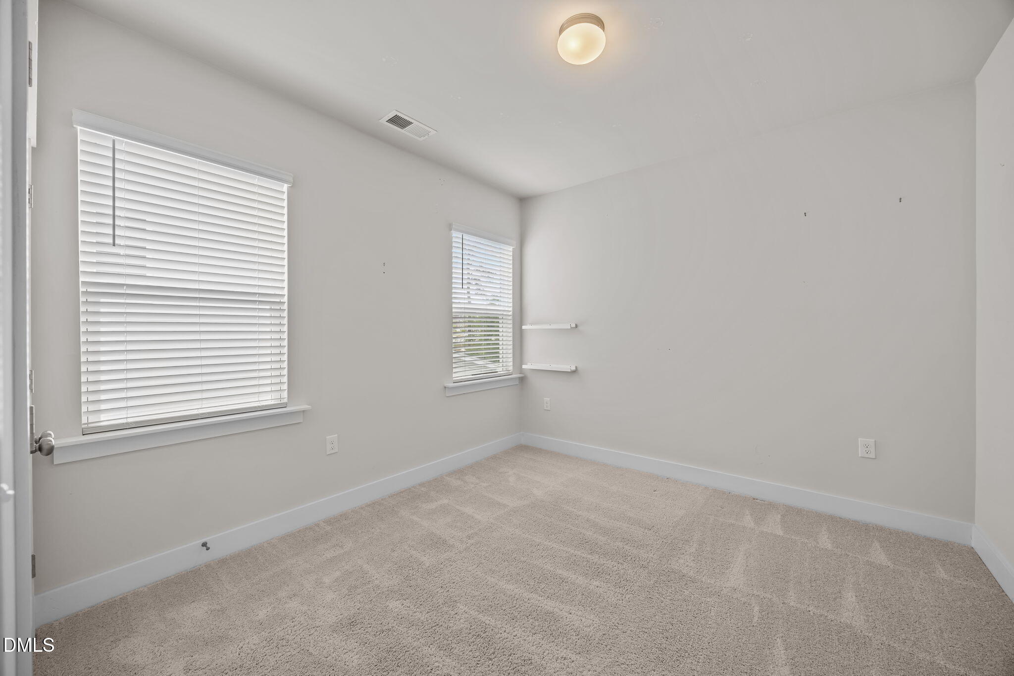 521 Roycroft Drive