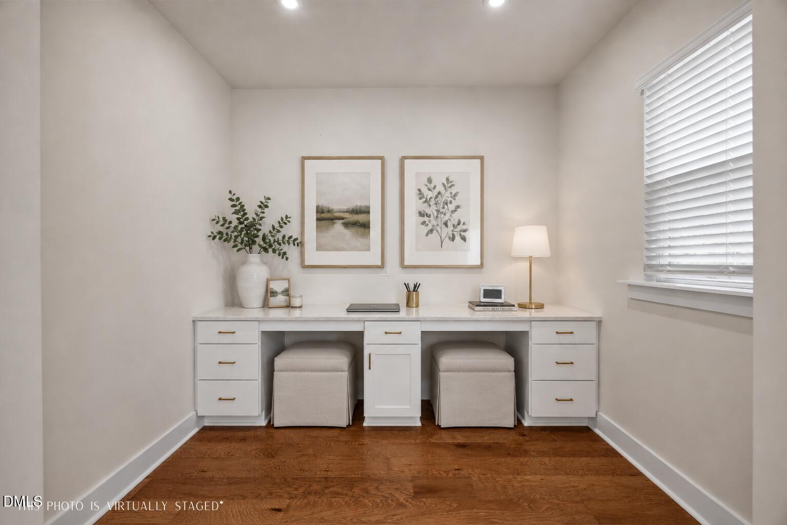 521 Roycroft Drive