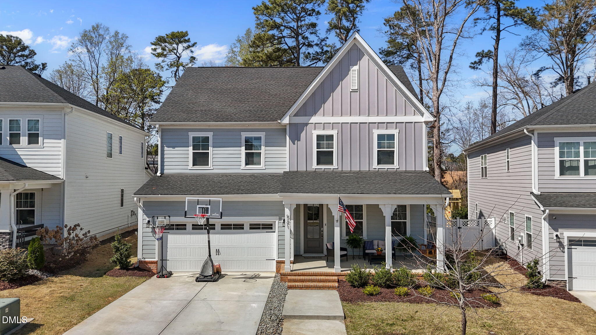 521 Roycroft Drive
