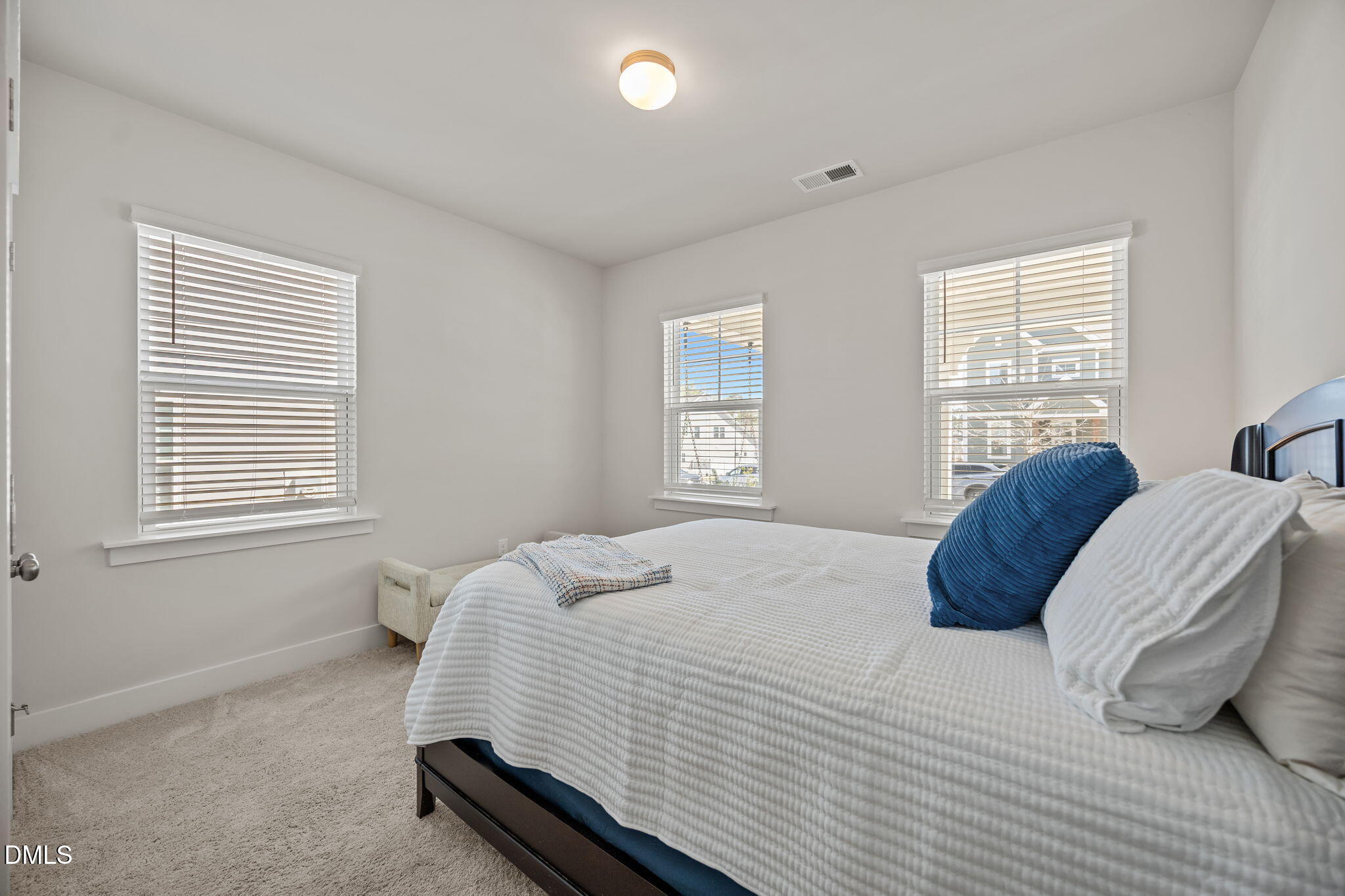 521 Roycroft Drive