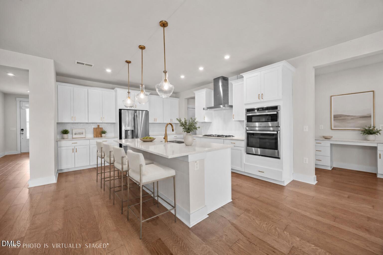 521 Roycroft Drive