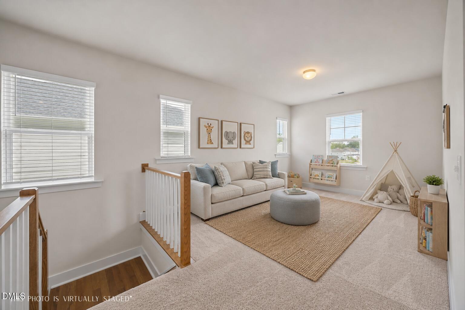 521 Roycroft Drive