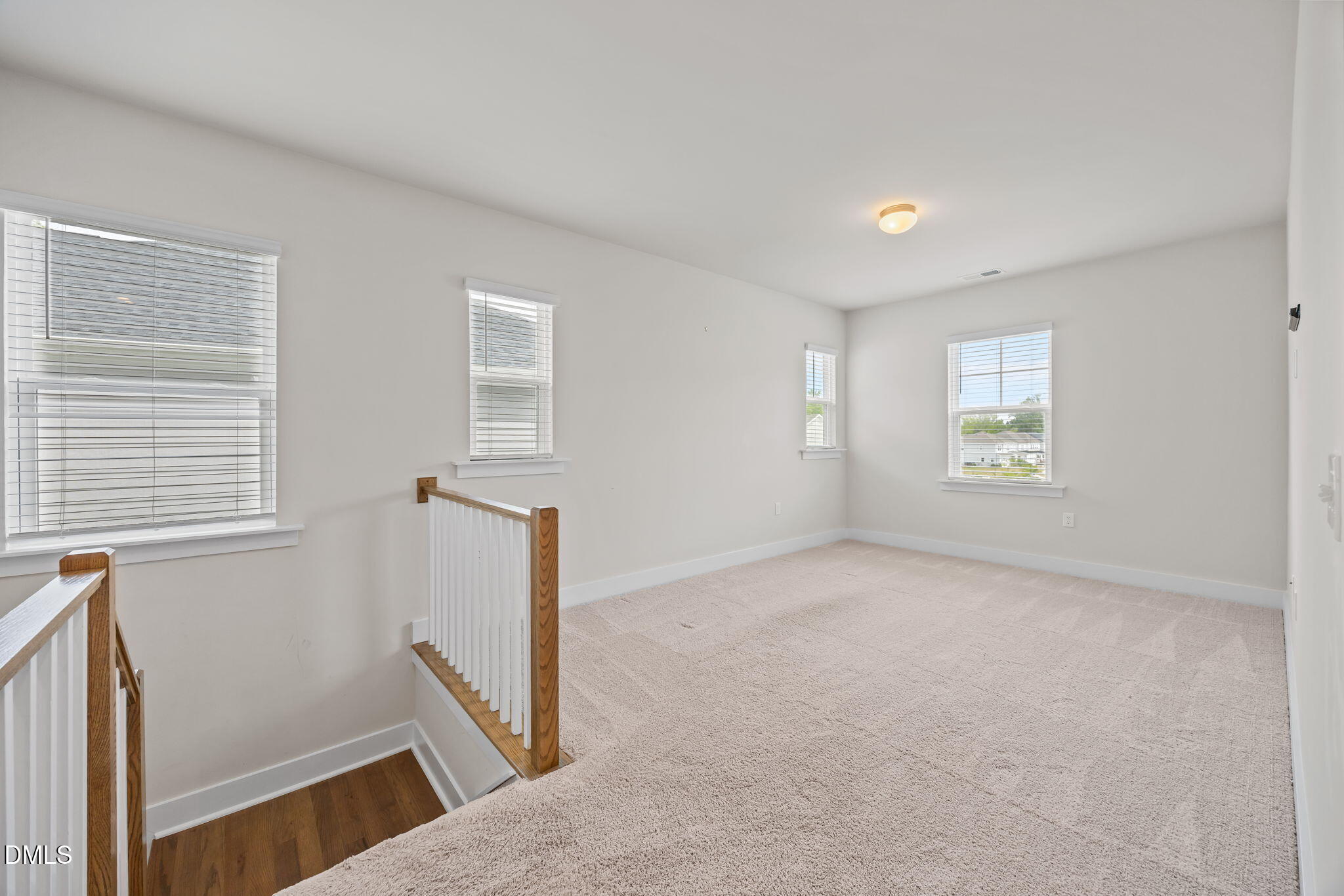 521 Roycroft Drive