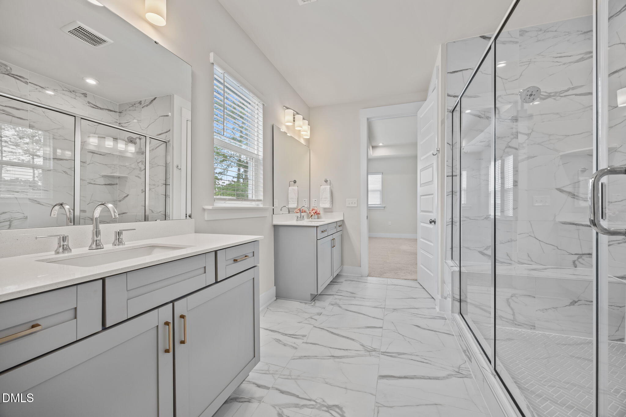 521 Roycroft Drive