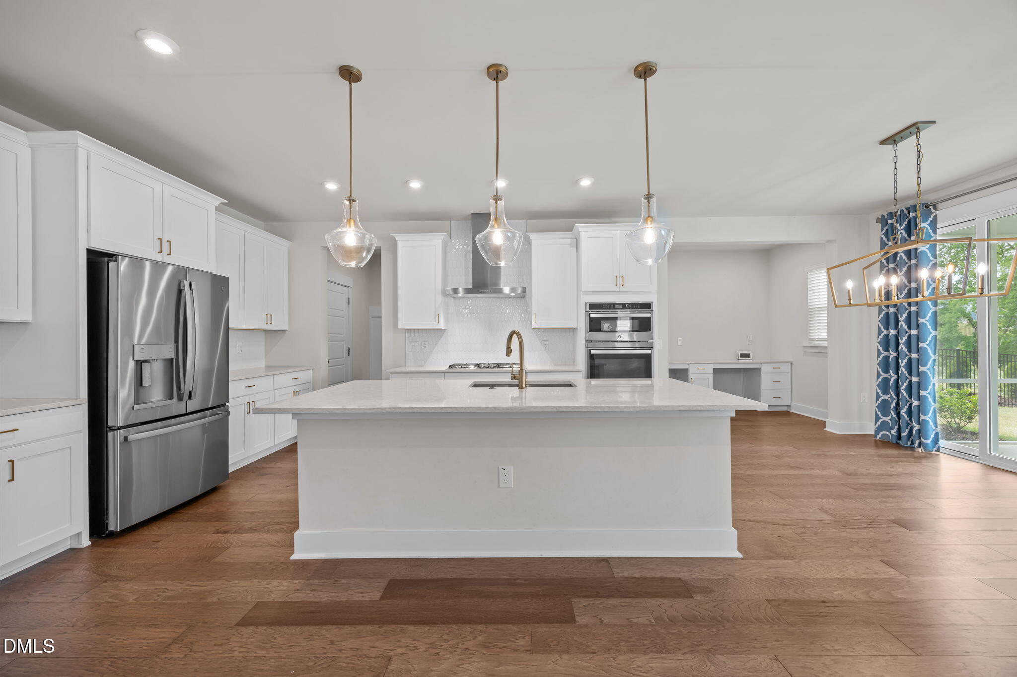 521 Roycroft Drive